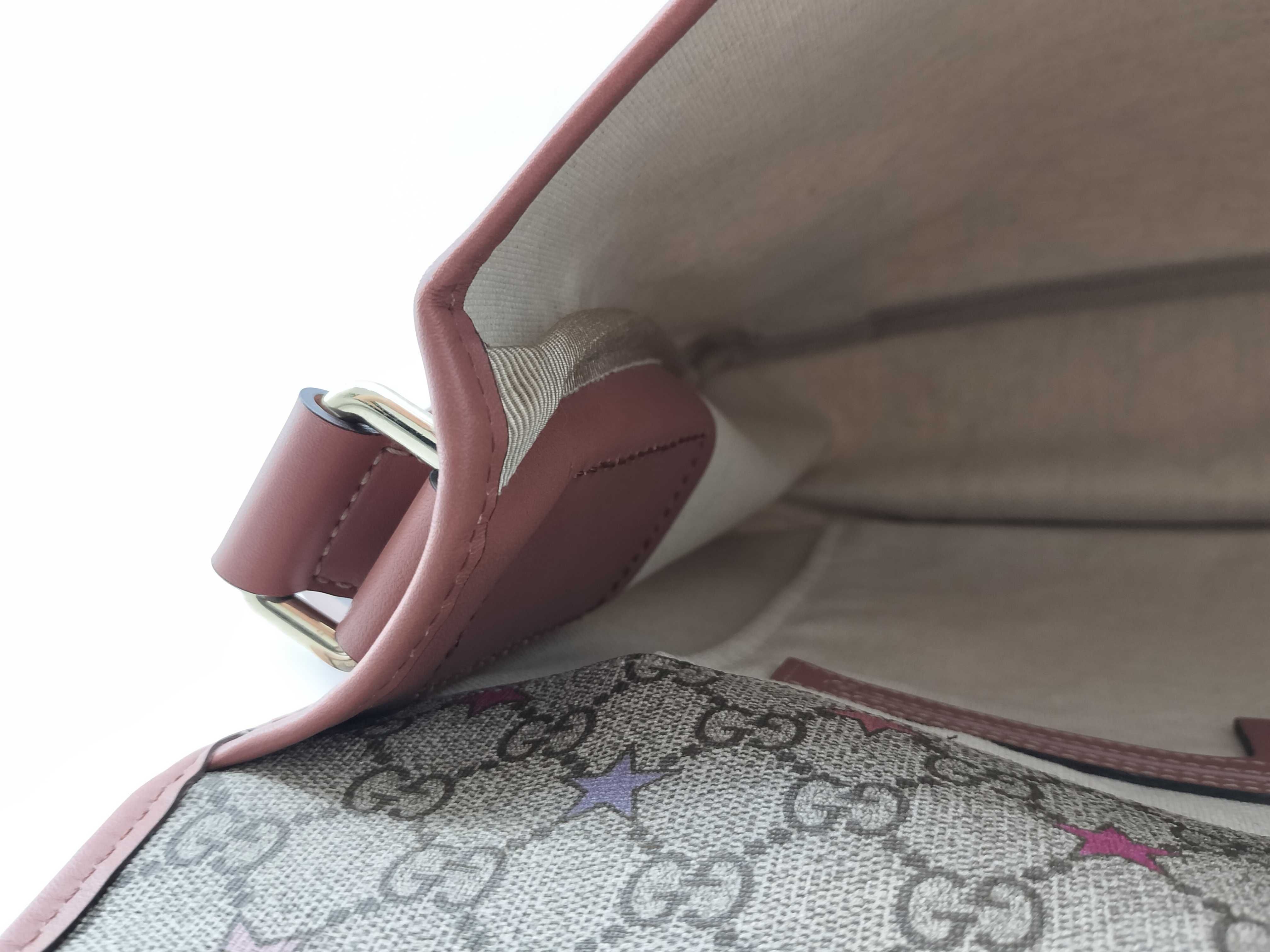 GG Supreme Gucci GG pattern shoulder bag — view 15
