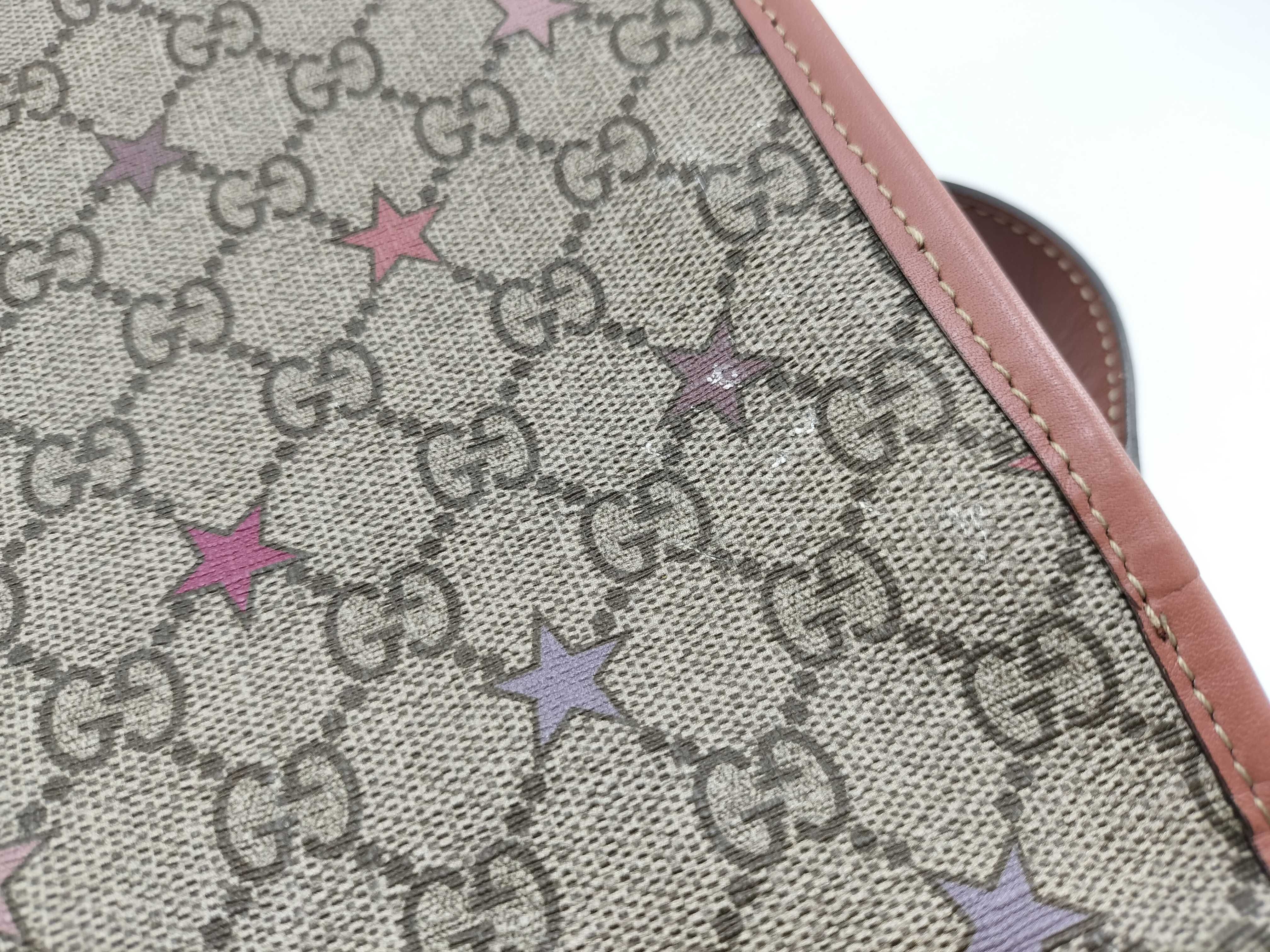 GG Supreme Gucci GG pattern shoulder bag — view 9
