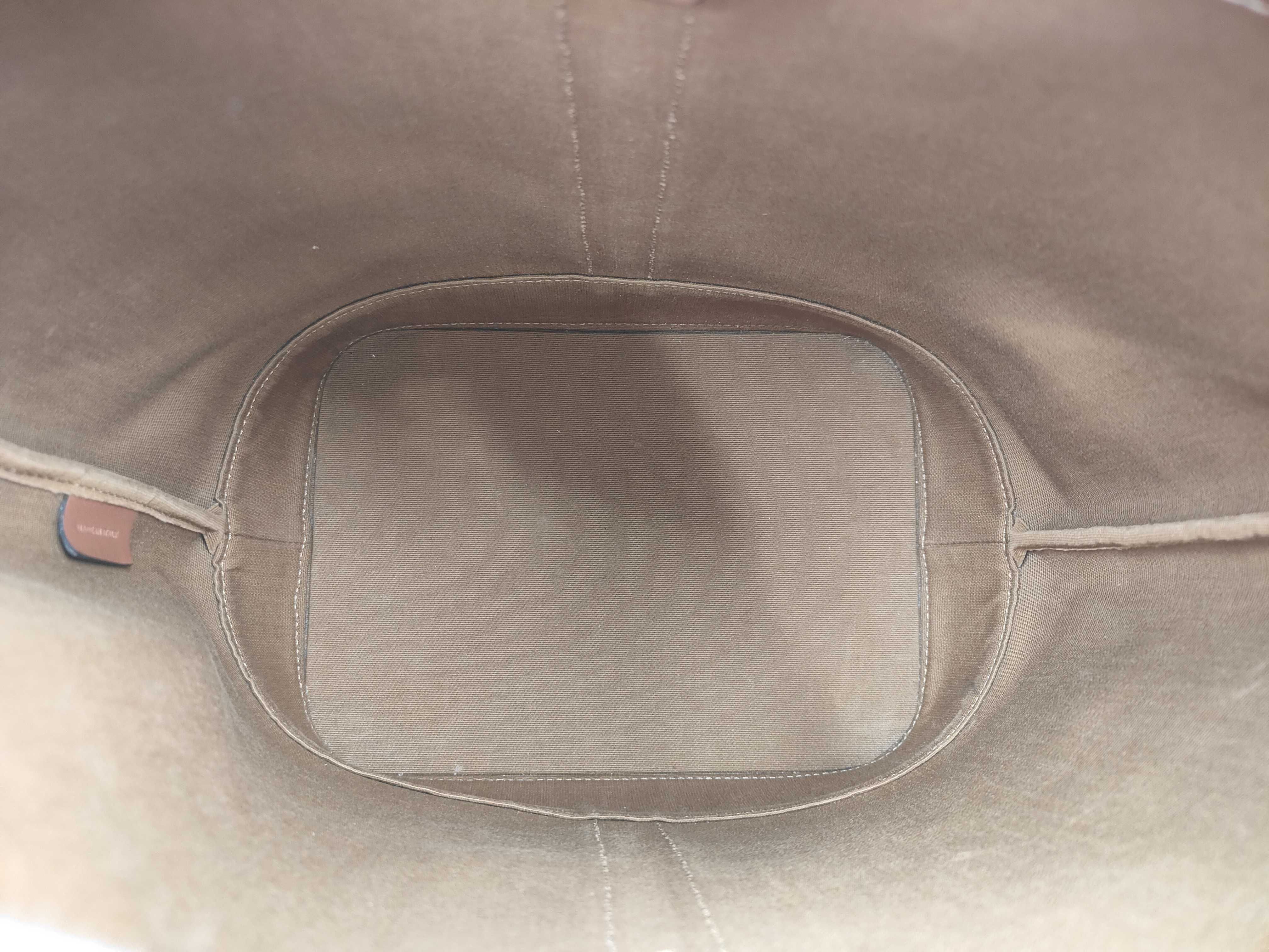 Triomphe Shoulder Bag — view 9