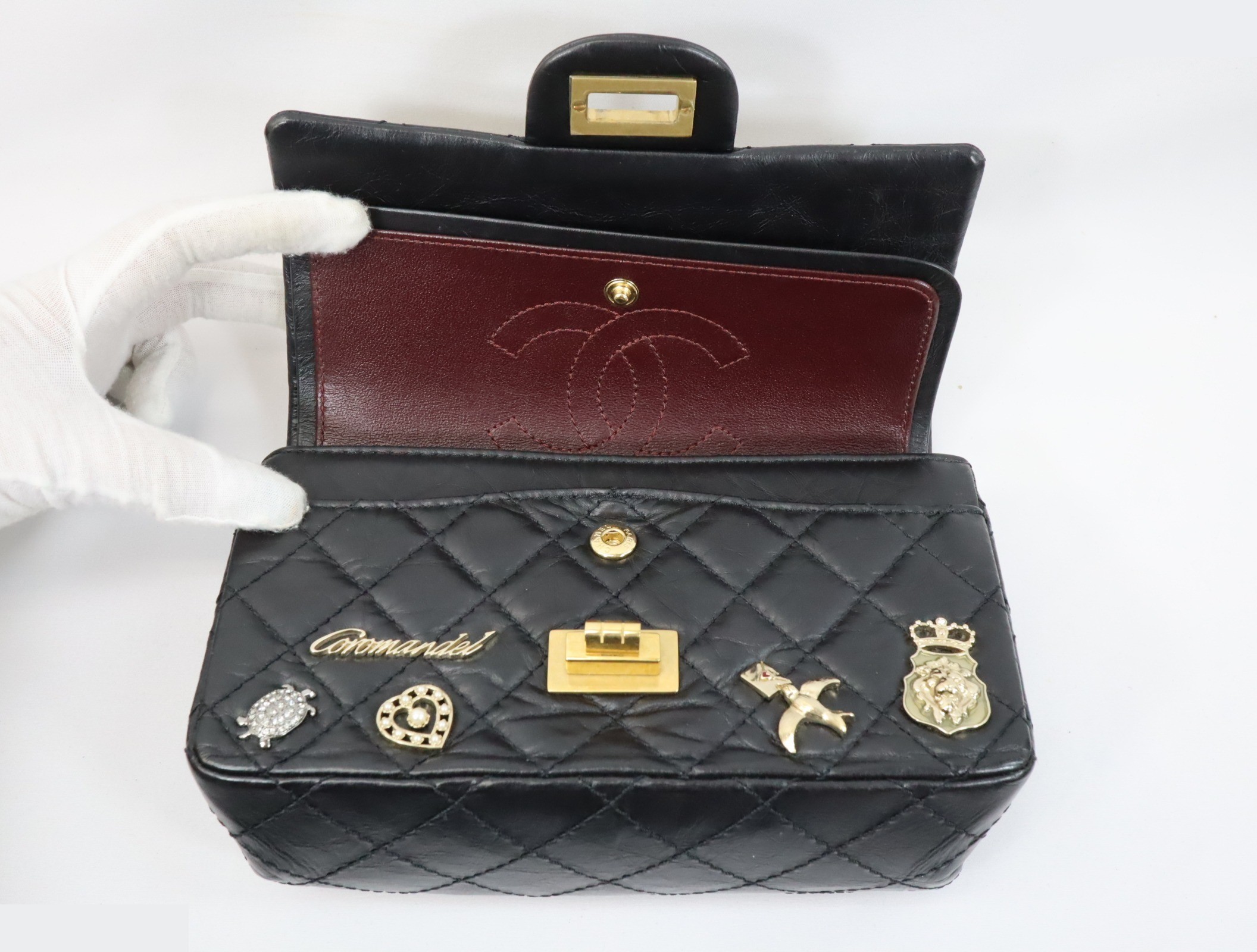 Icon Series (Bags) - Shoulder Bag — view 7
