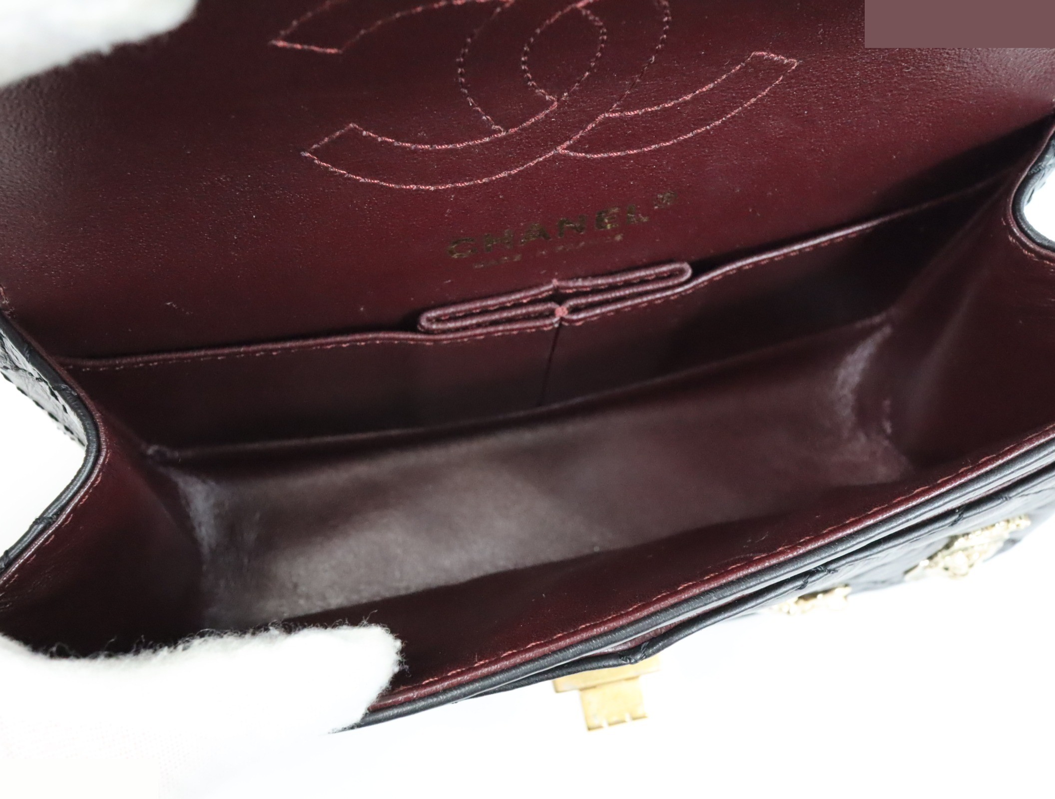 Icon Series (Bags) - Shoulder Bag — view 8