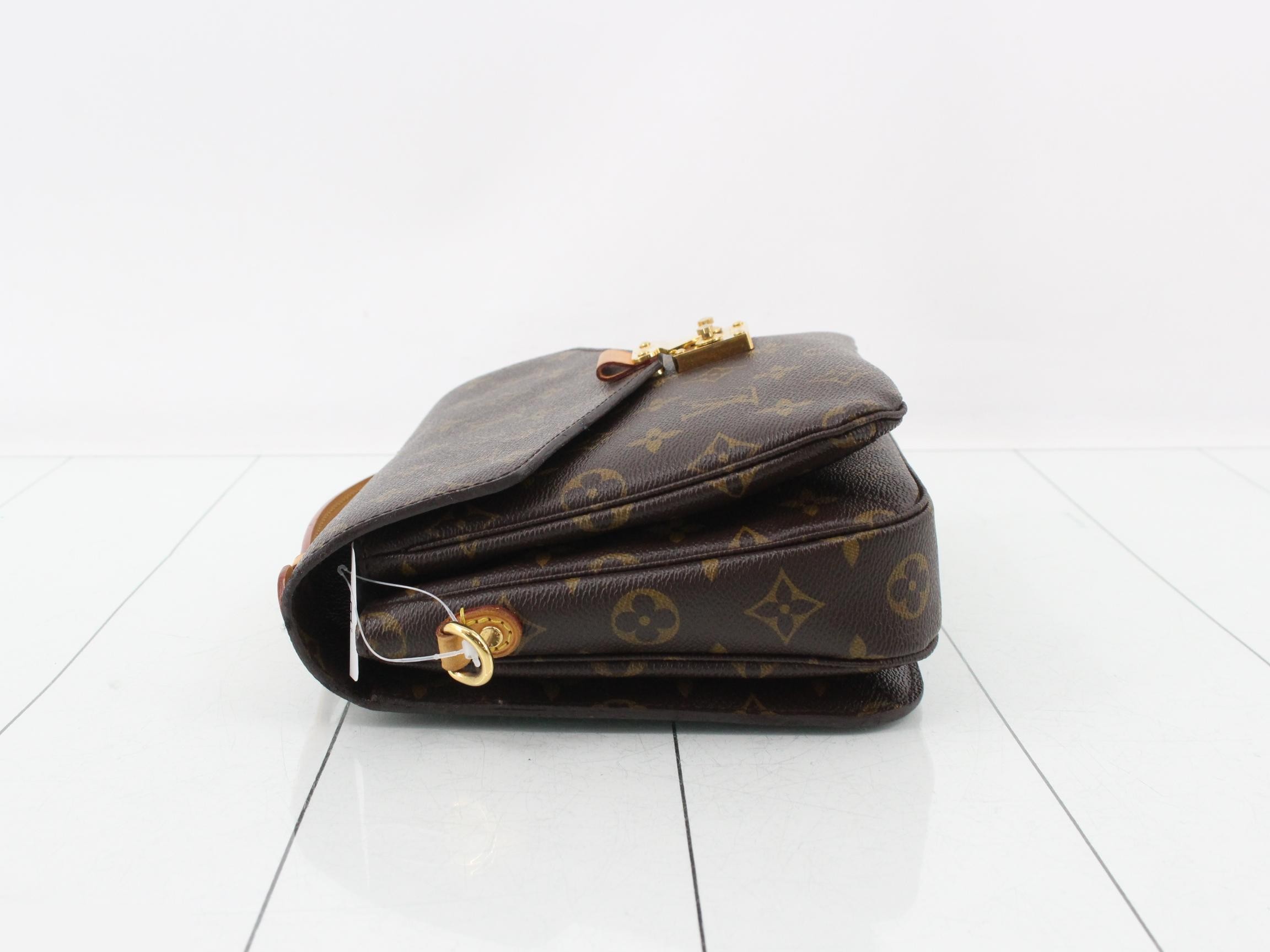 Monogram Pochette Métis 2-Way Handbag — view 4