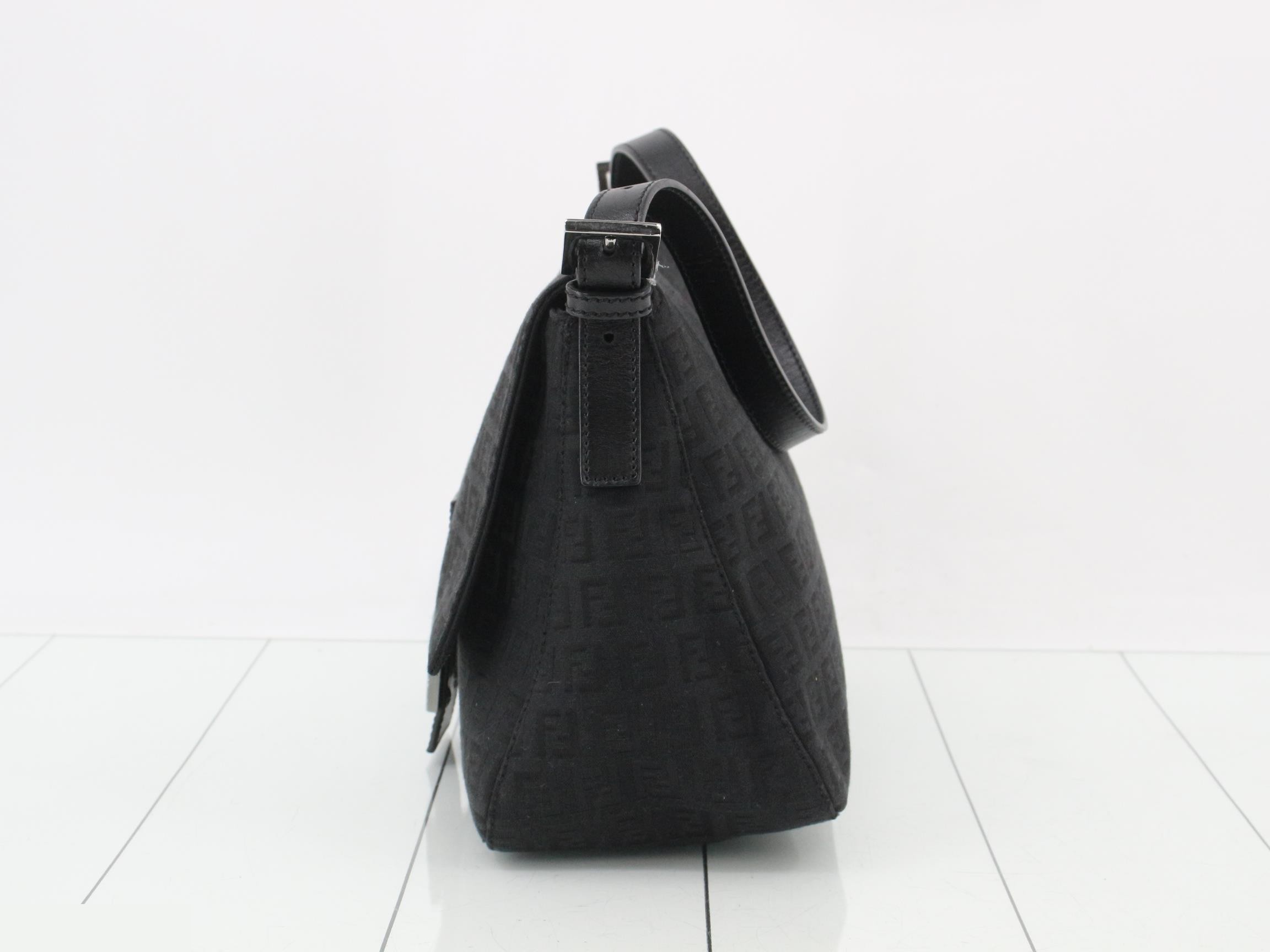 Zucchino Mamma Bucket Shoulder Bag, Canvas/Leather, Black — view 3