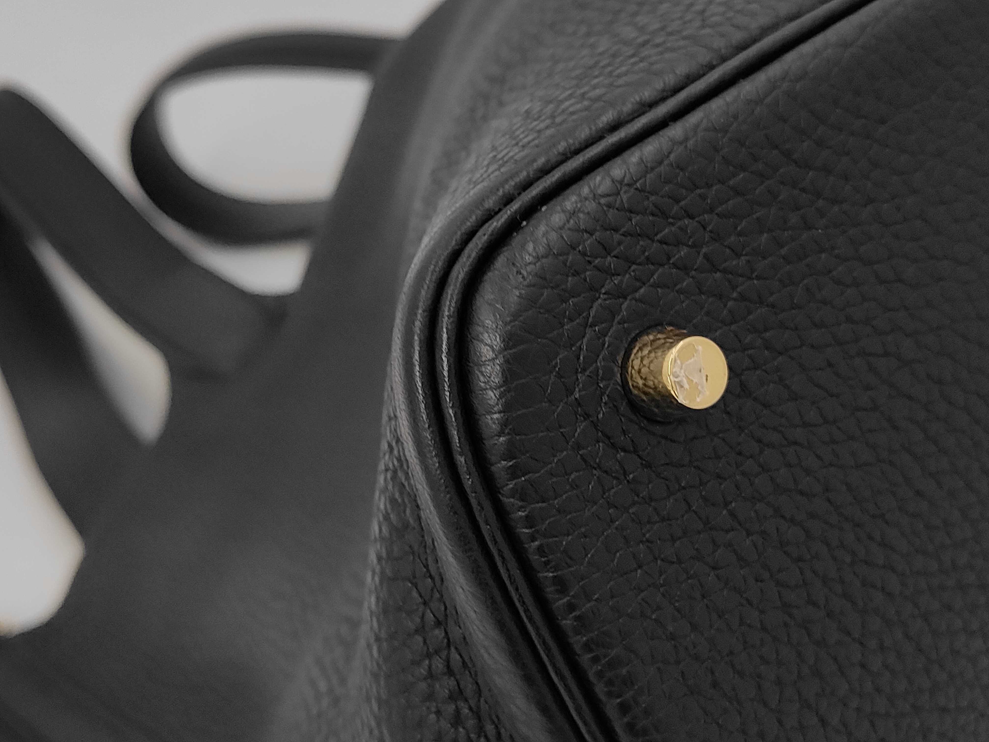 Picotin Lock MM Leather Handbag (Y stamp) — view 6