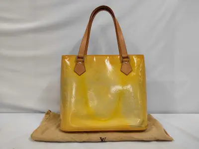 Vernis Houston Shoulder Bag