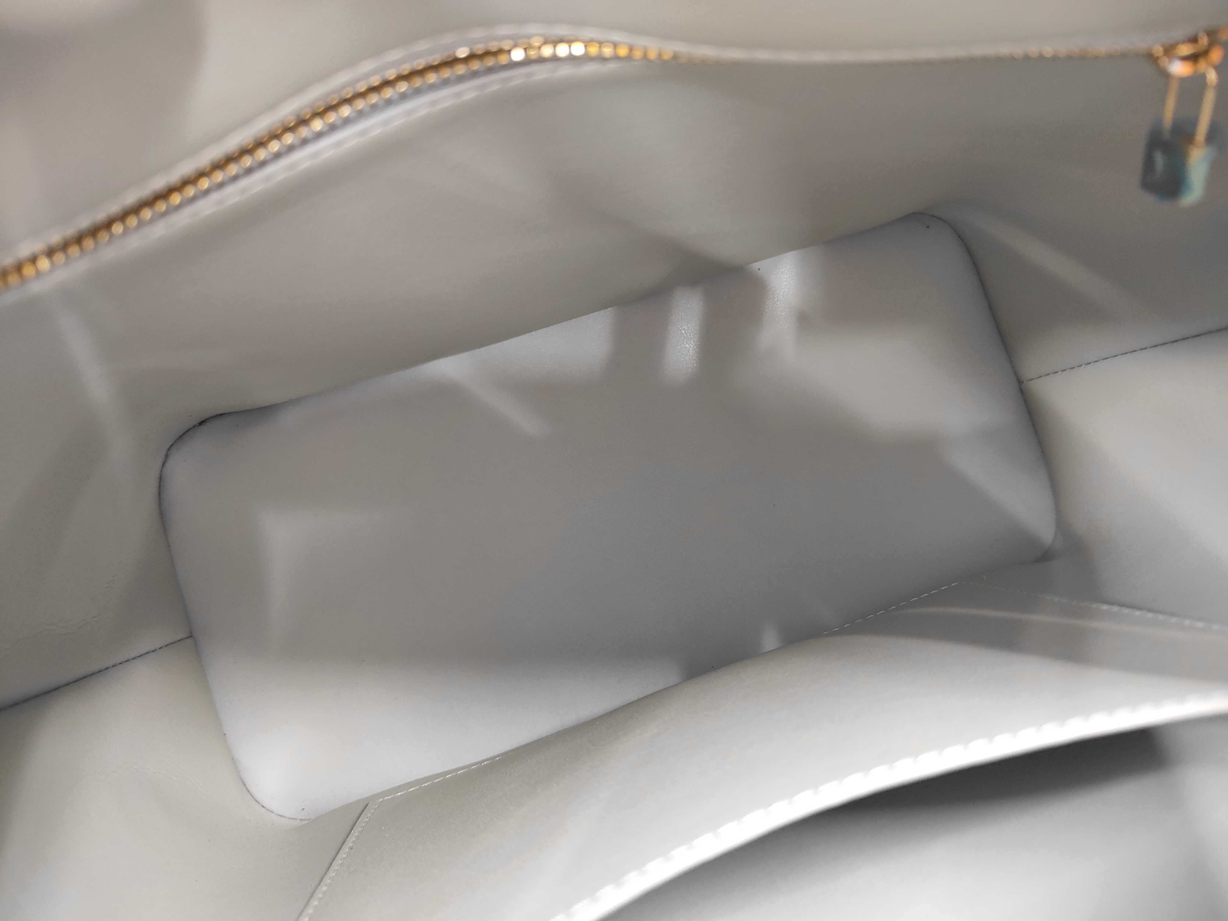 Vernis Houston Shoulder Bag — view 7