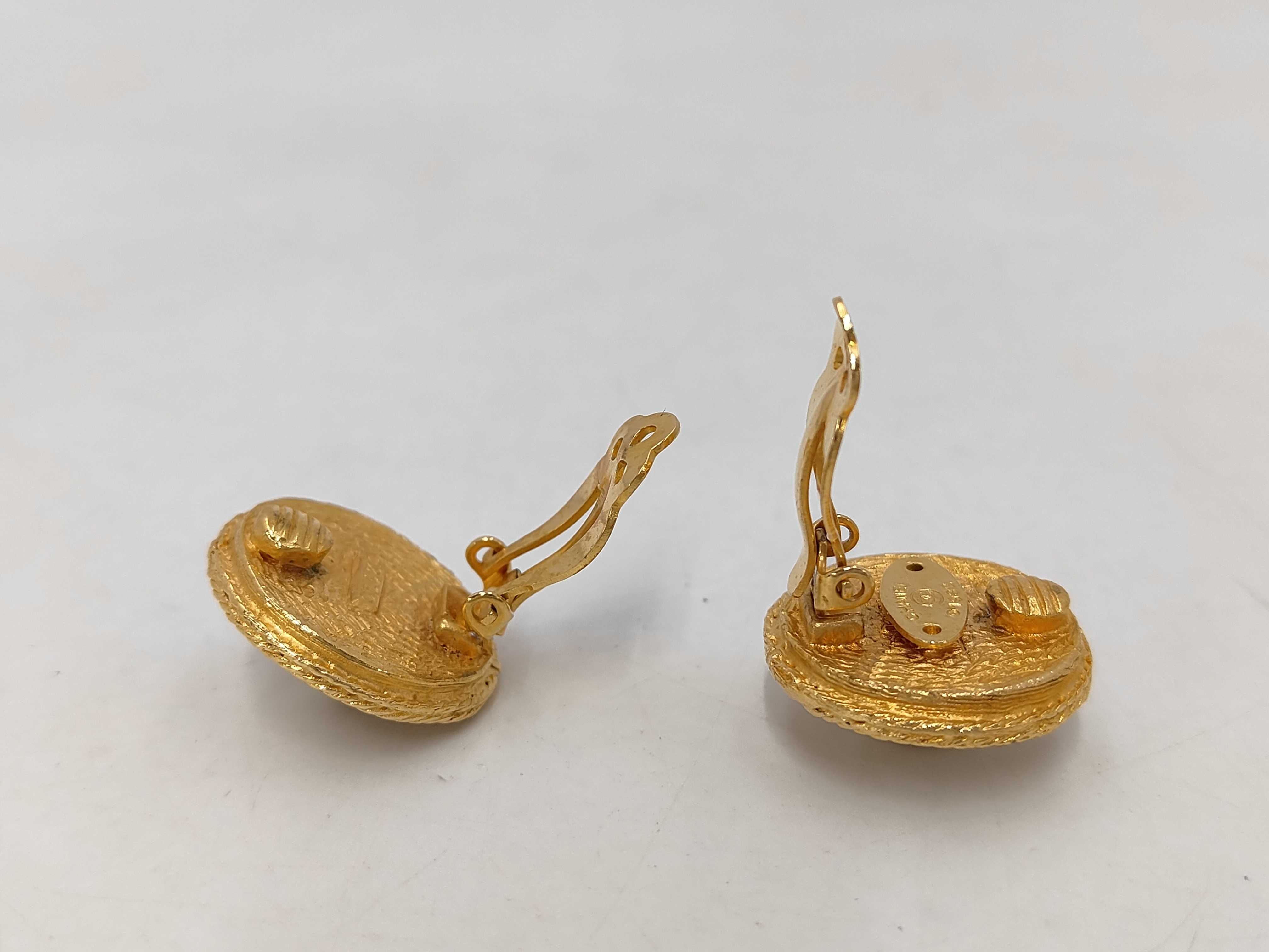 earrings — view 3