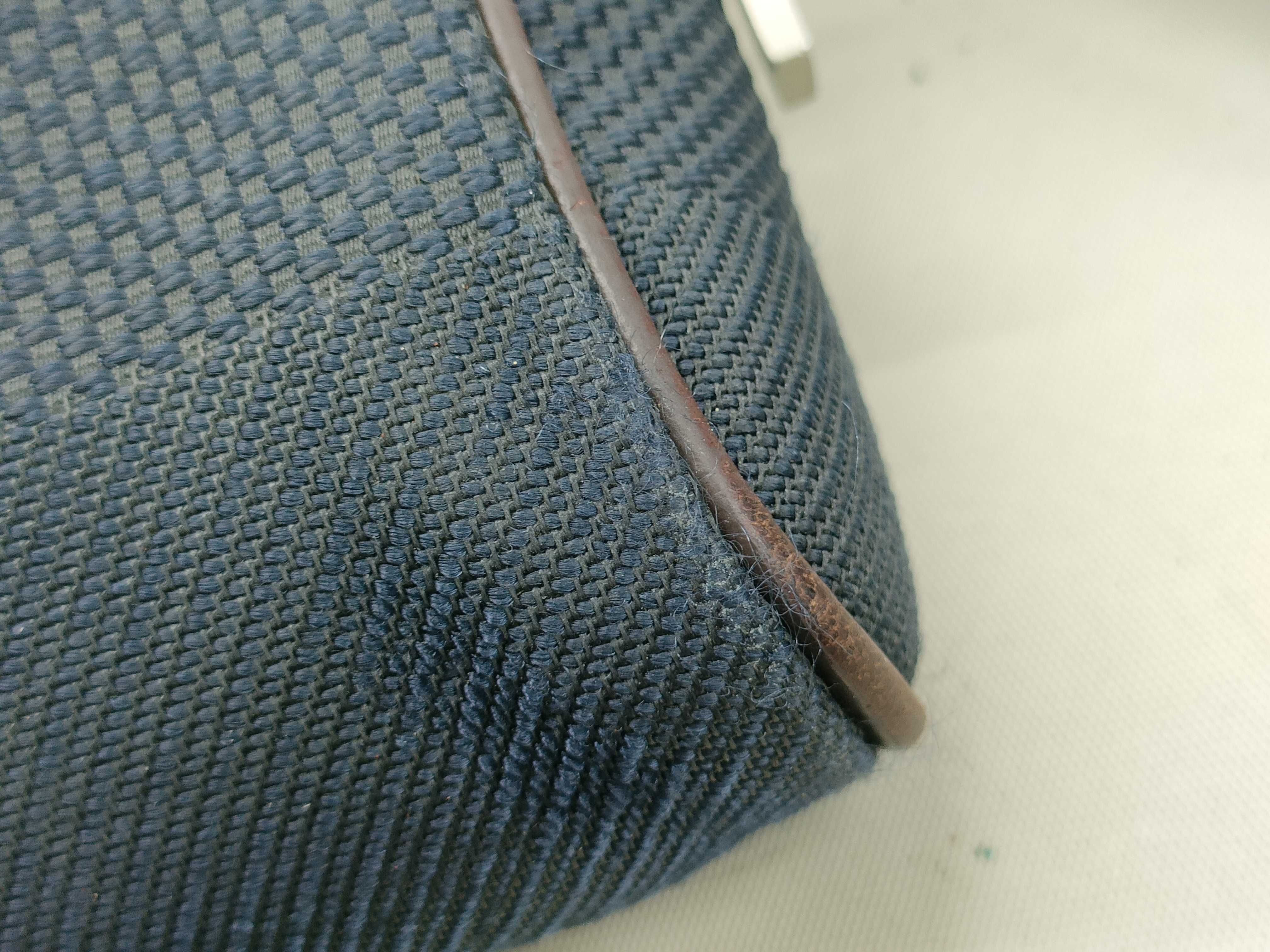Damier Geant Acrobat Body Bag M93620 Damier Geant Canvas Navy Shoulder Bag — view 14