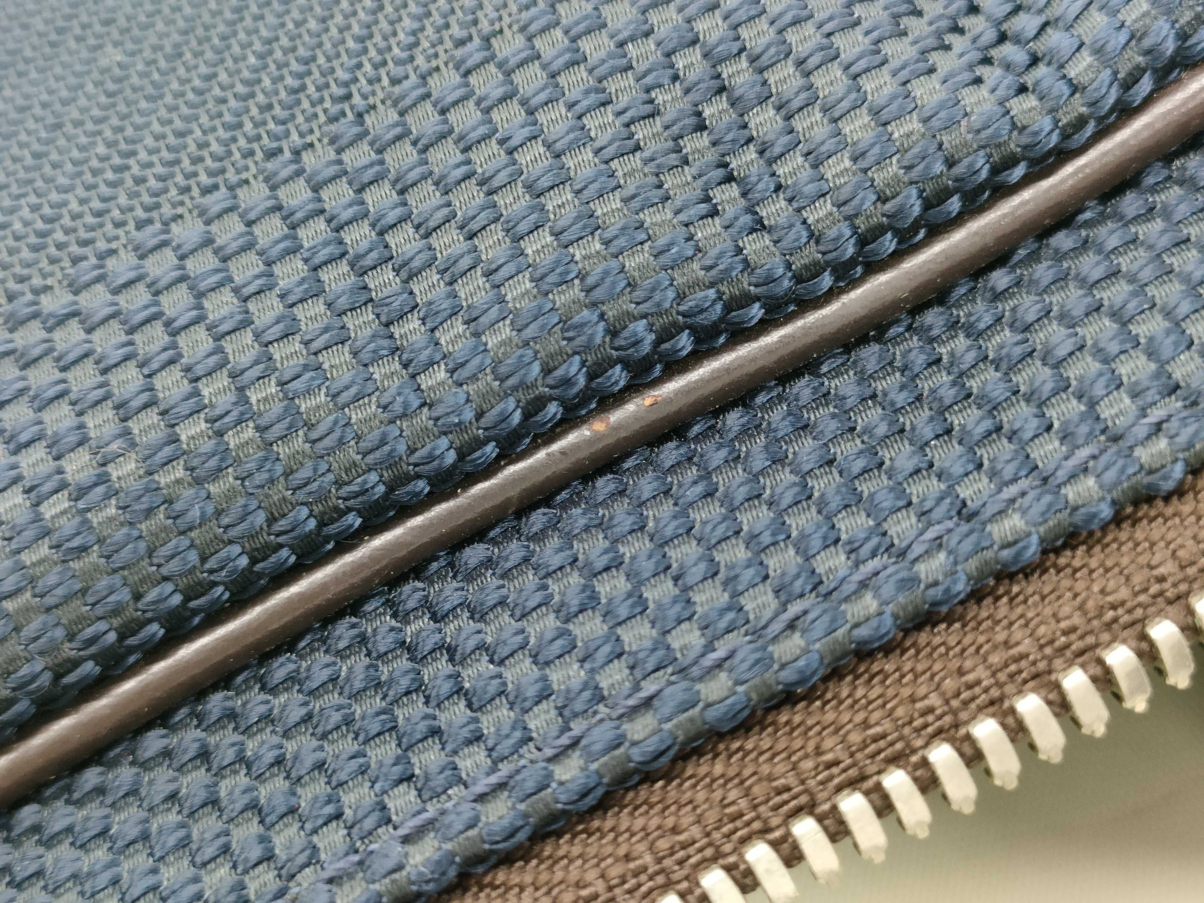 Damier Geant Acrobat Body Bag M93620 Damier Geant Canvas Navy Shoulder Bag — view 15