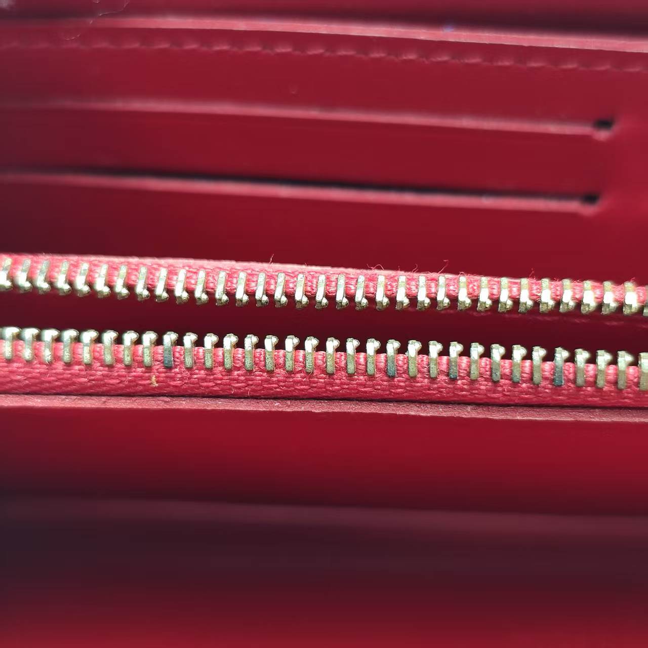 【*Shipped from: China*】LOUIS VUITTON Patent Leather Wallet — view 10