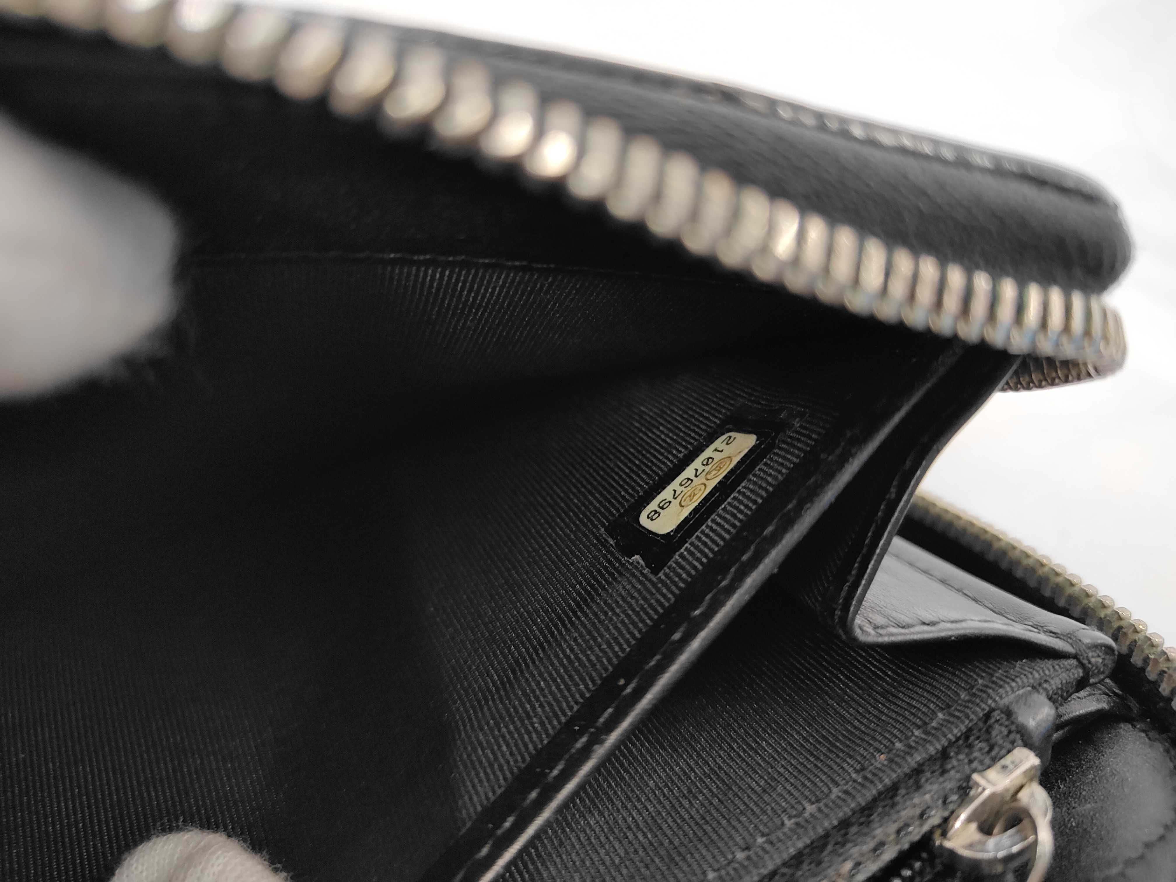 Matelassé Caviar Skin Round Zip Long Wallet Black 21076798 Seal Wallet — view 12