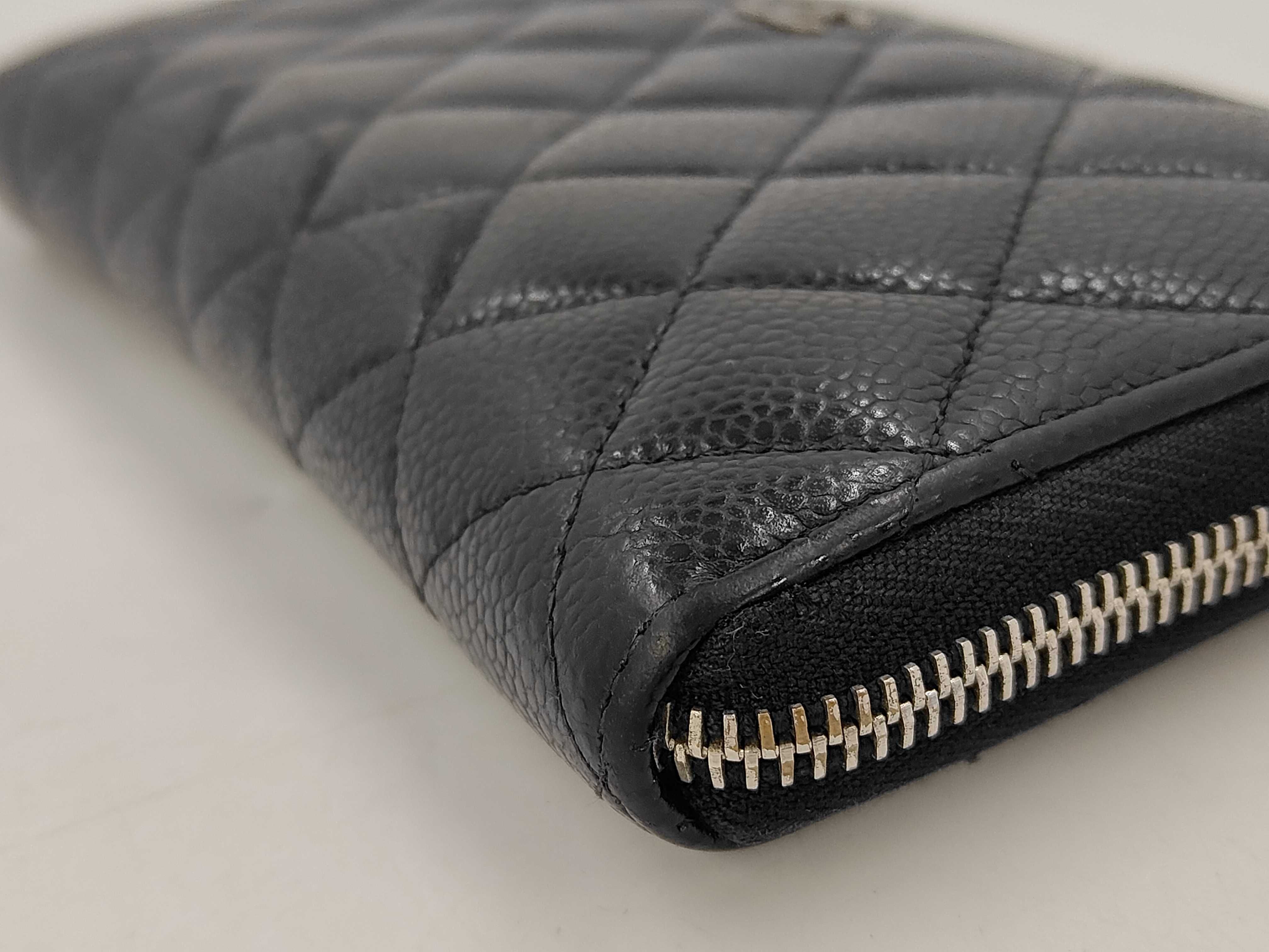 Matelassé Caviar Skin Round Zip Long Wallet Black 21076798 Seal Wallet — view 8