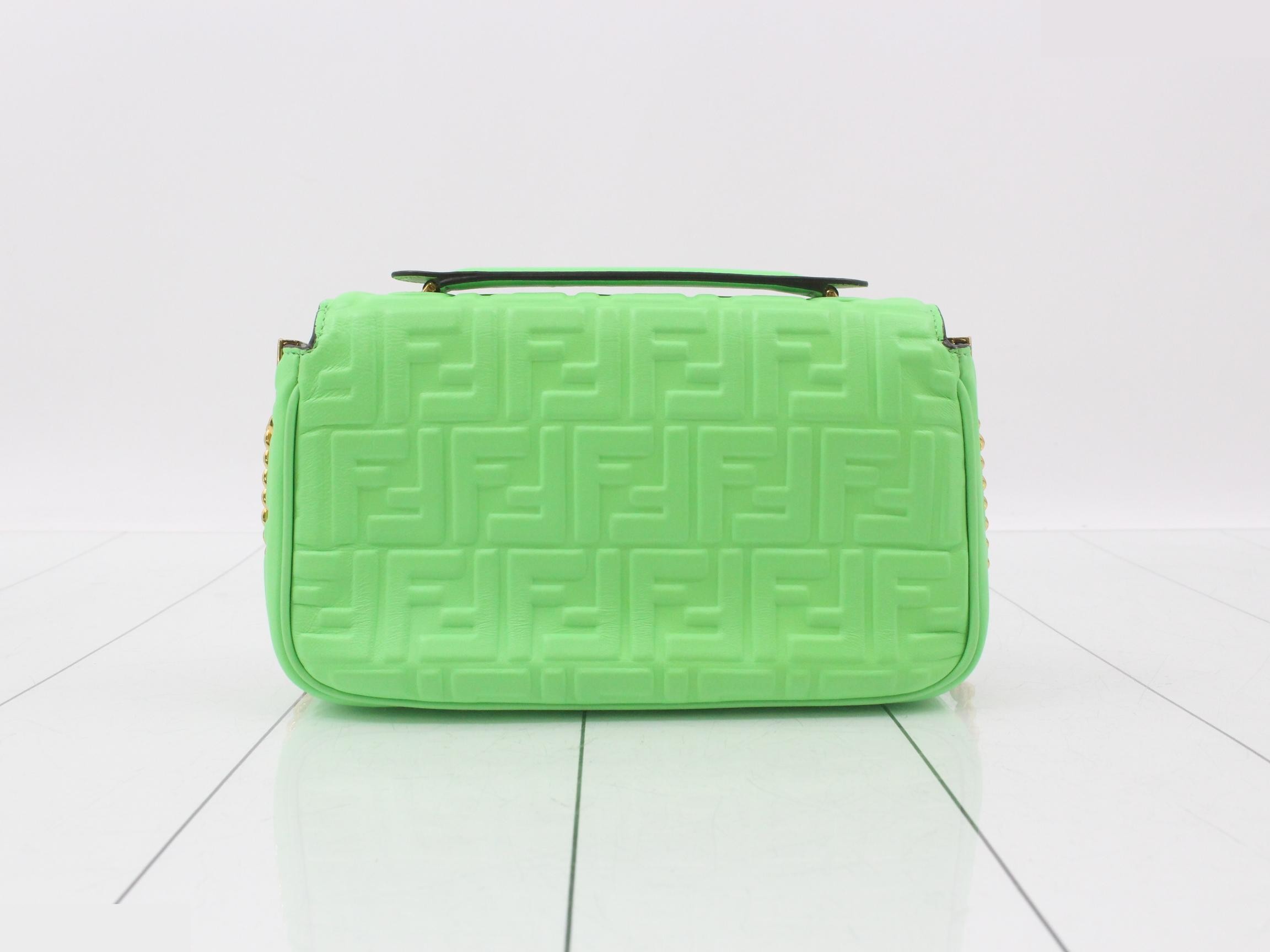 Unused baguette, green — view 2