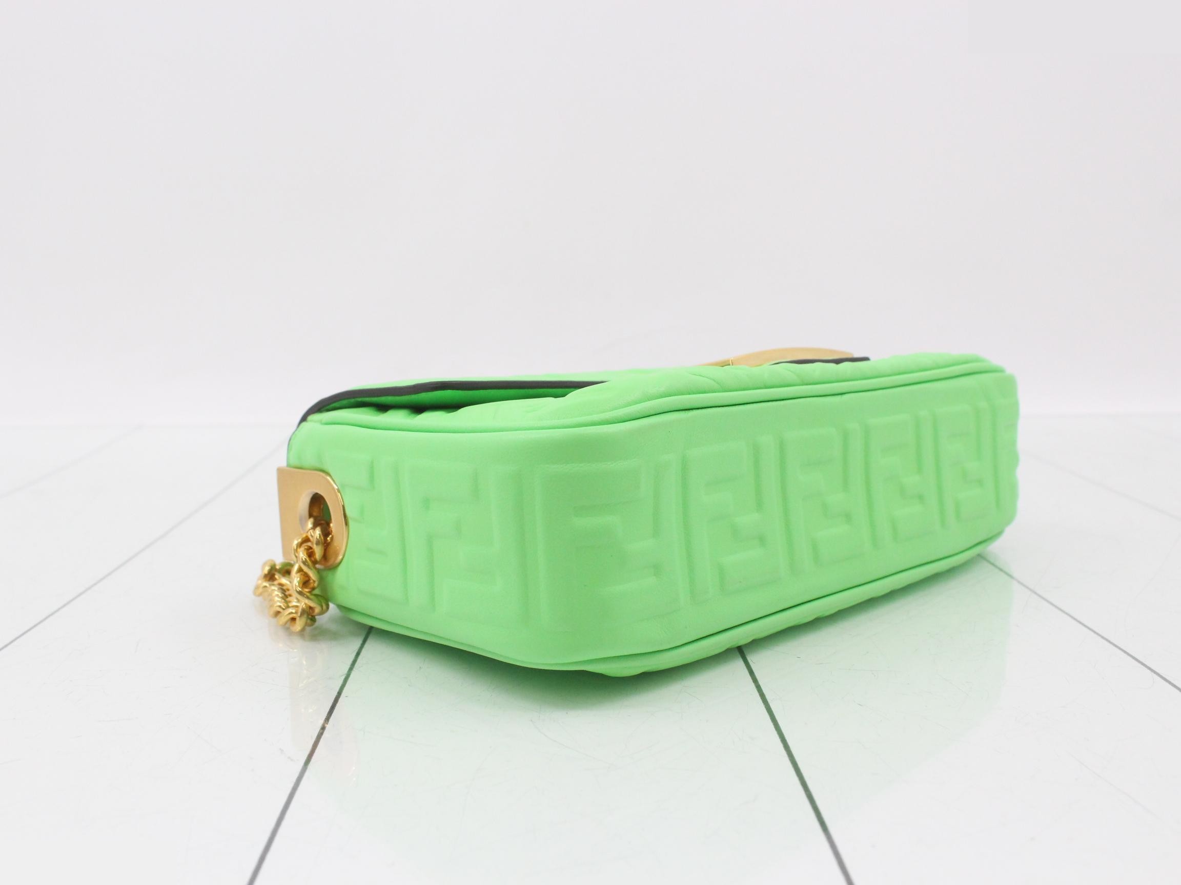 Unused baguette, green — view 5