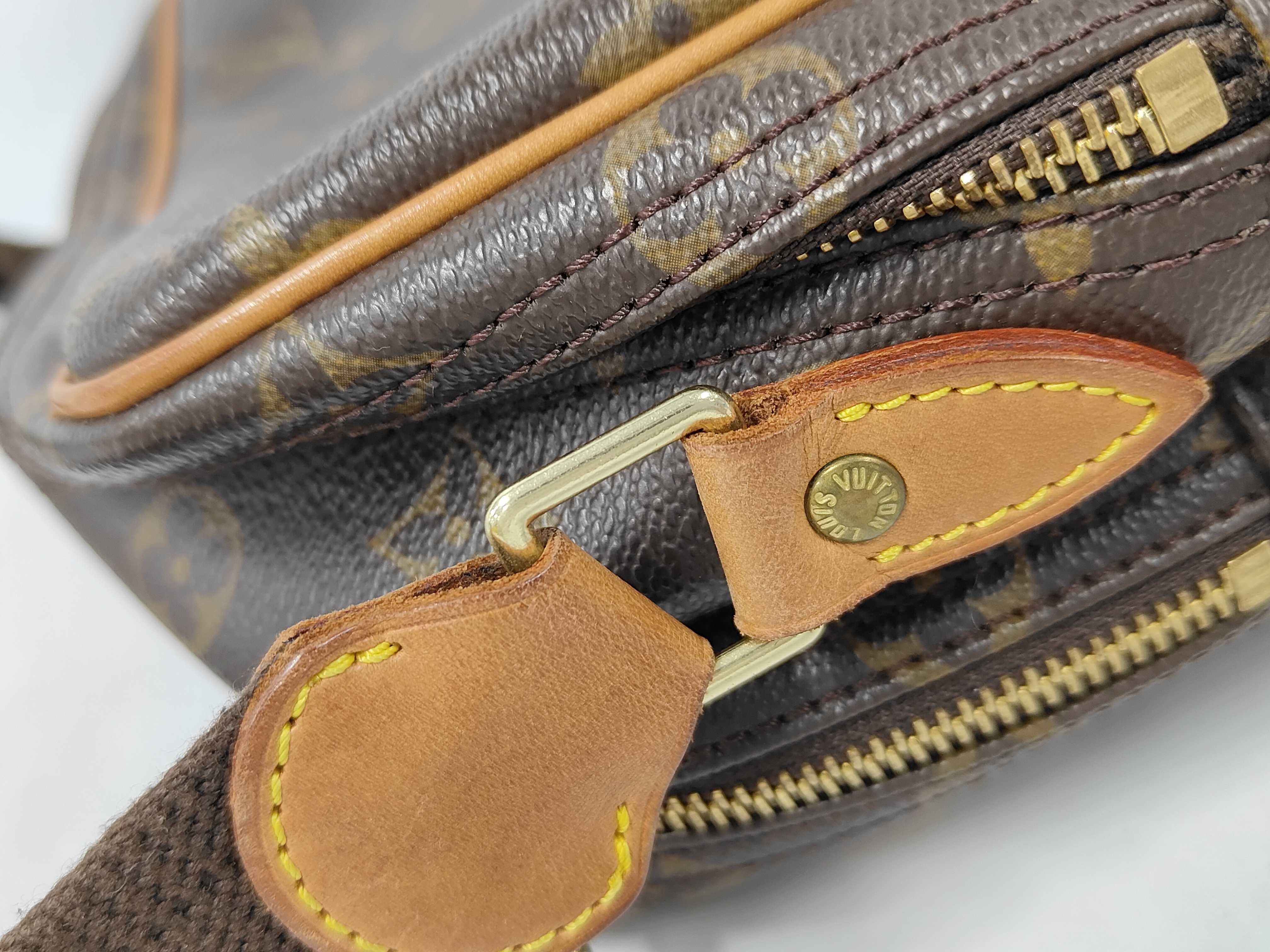 LV Reporter Shoulder Bag — view 7