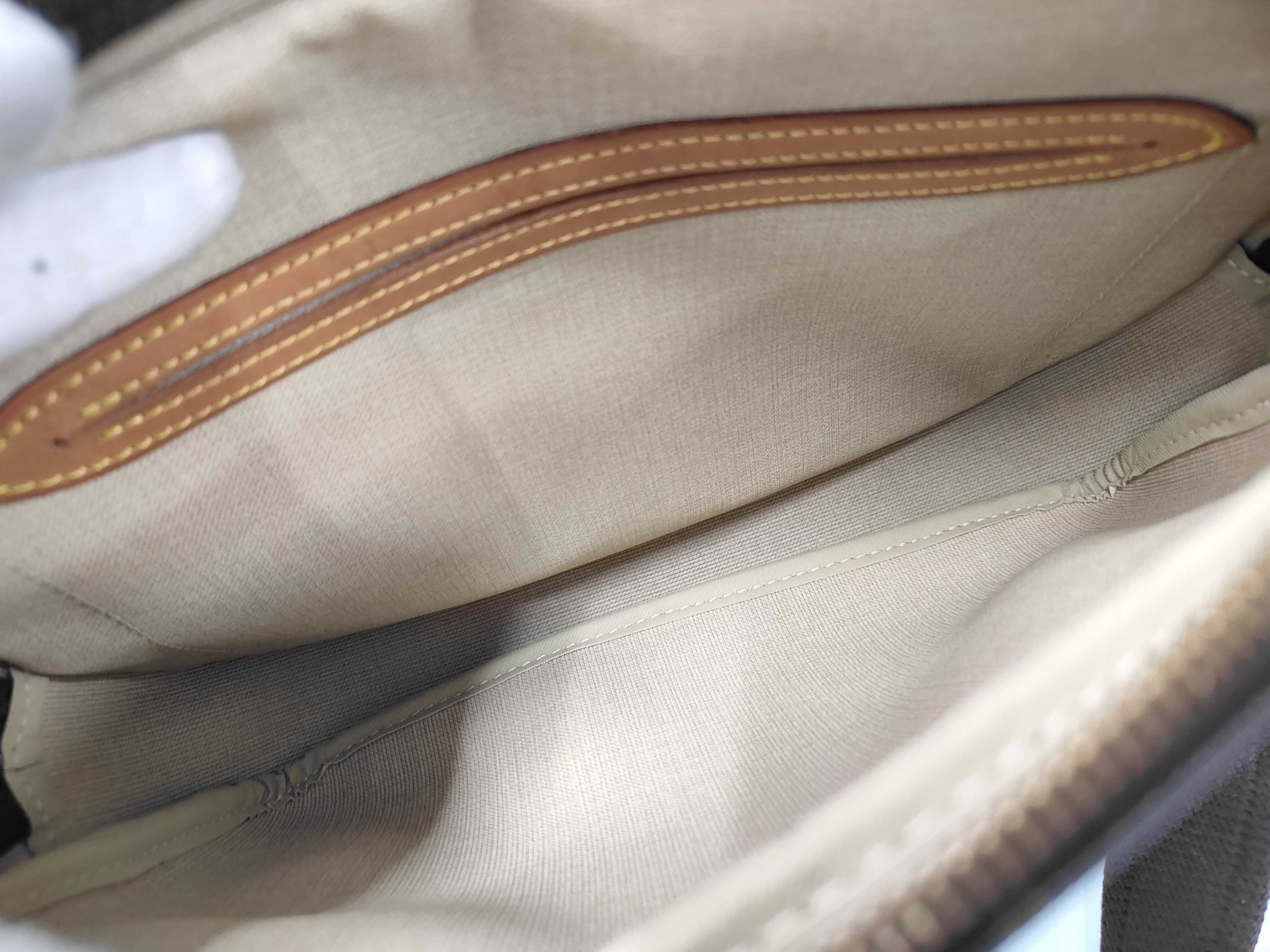 LV Reporter Shoulder Bag — view 10