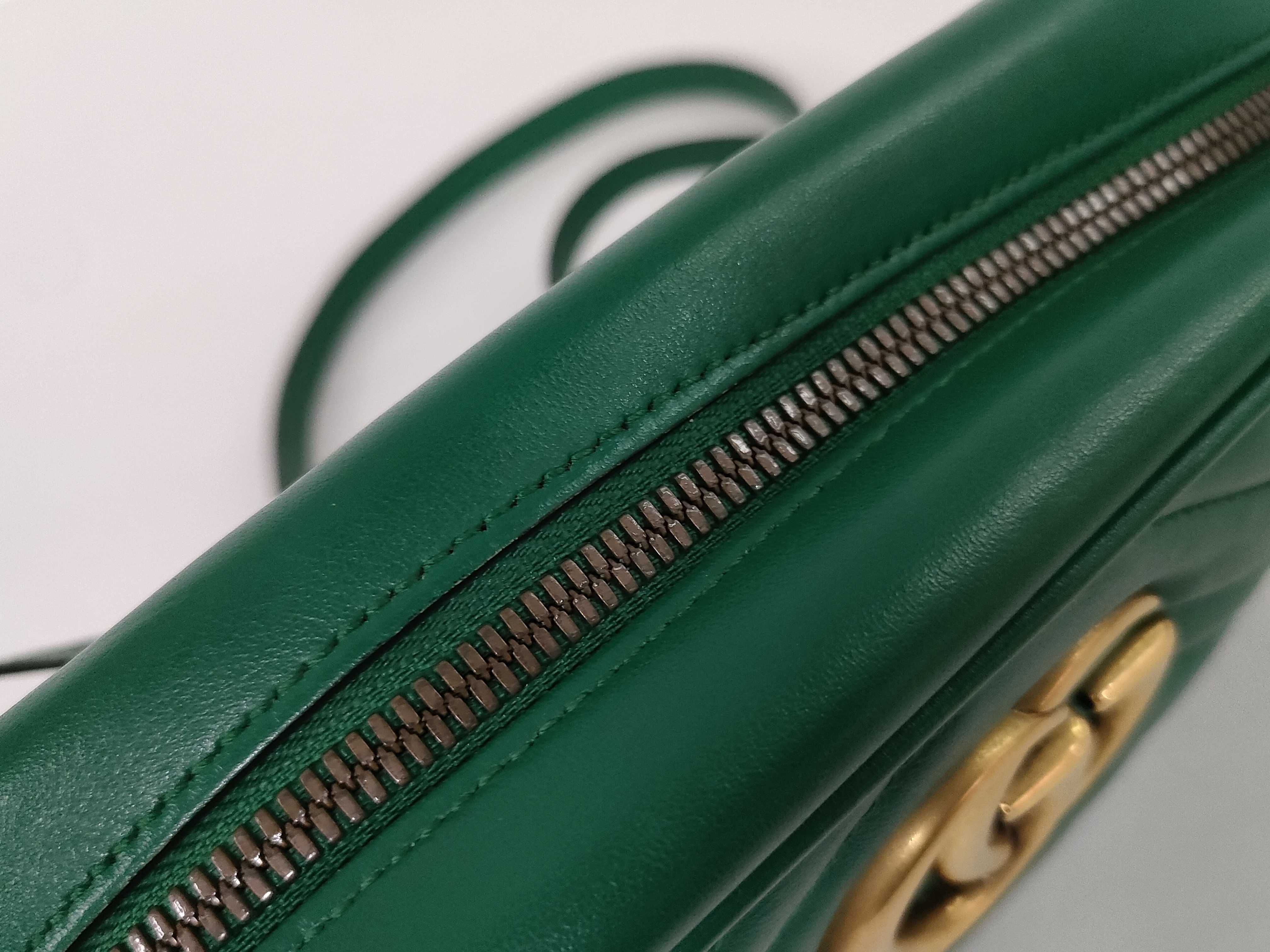 GG Marmont Quilted Camera Bag Shoulder Bag Green Shoulder Bag — view 8