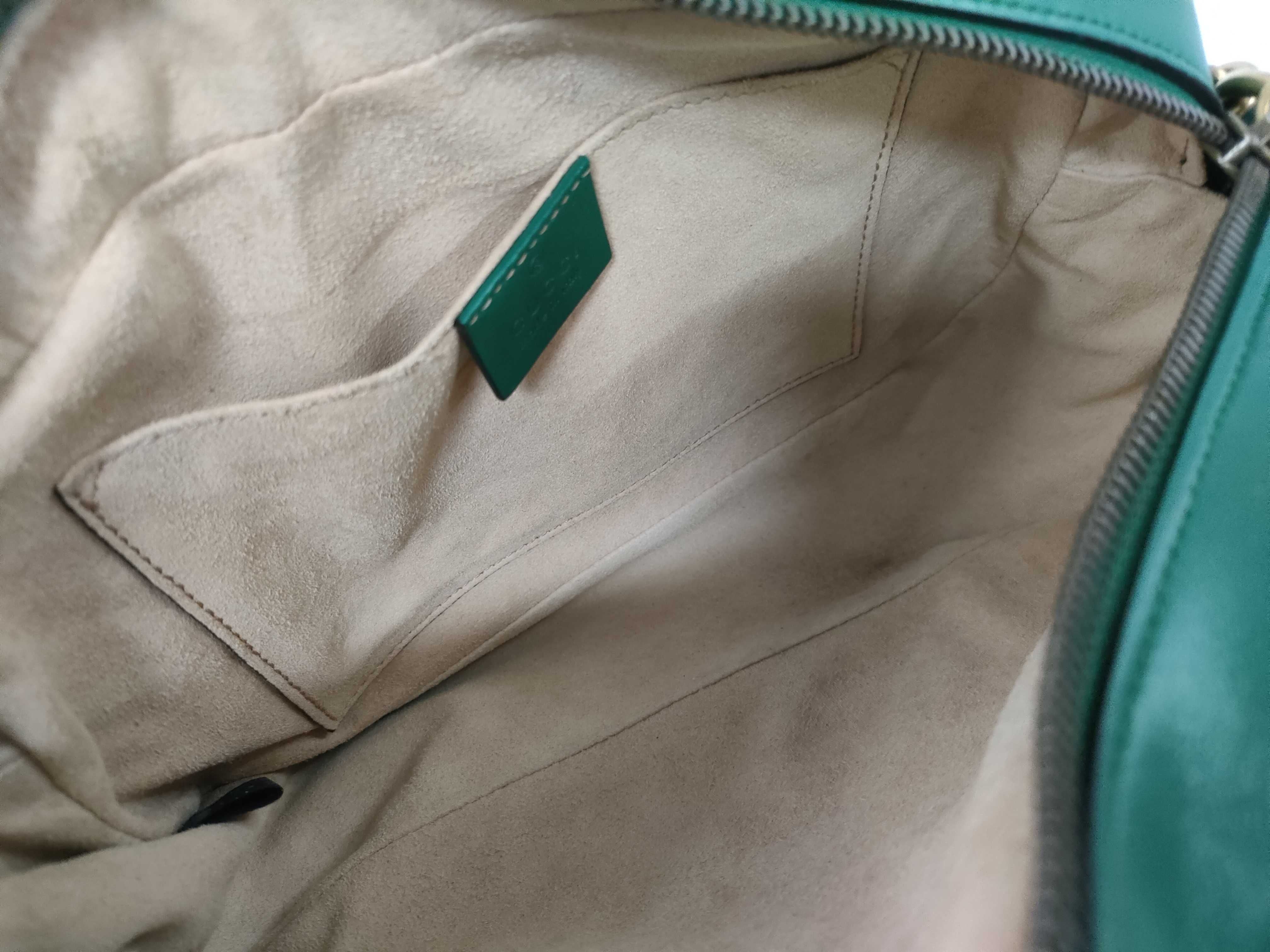 GG Marmont Quilted Camera Bag Shoulder Bag Green Shoulder Bag — view 9