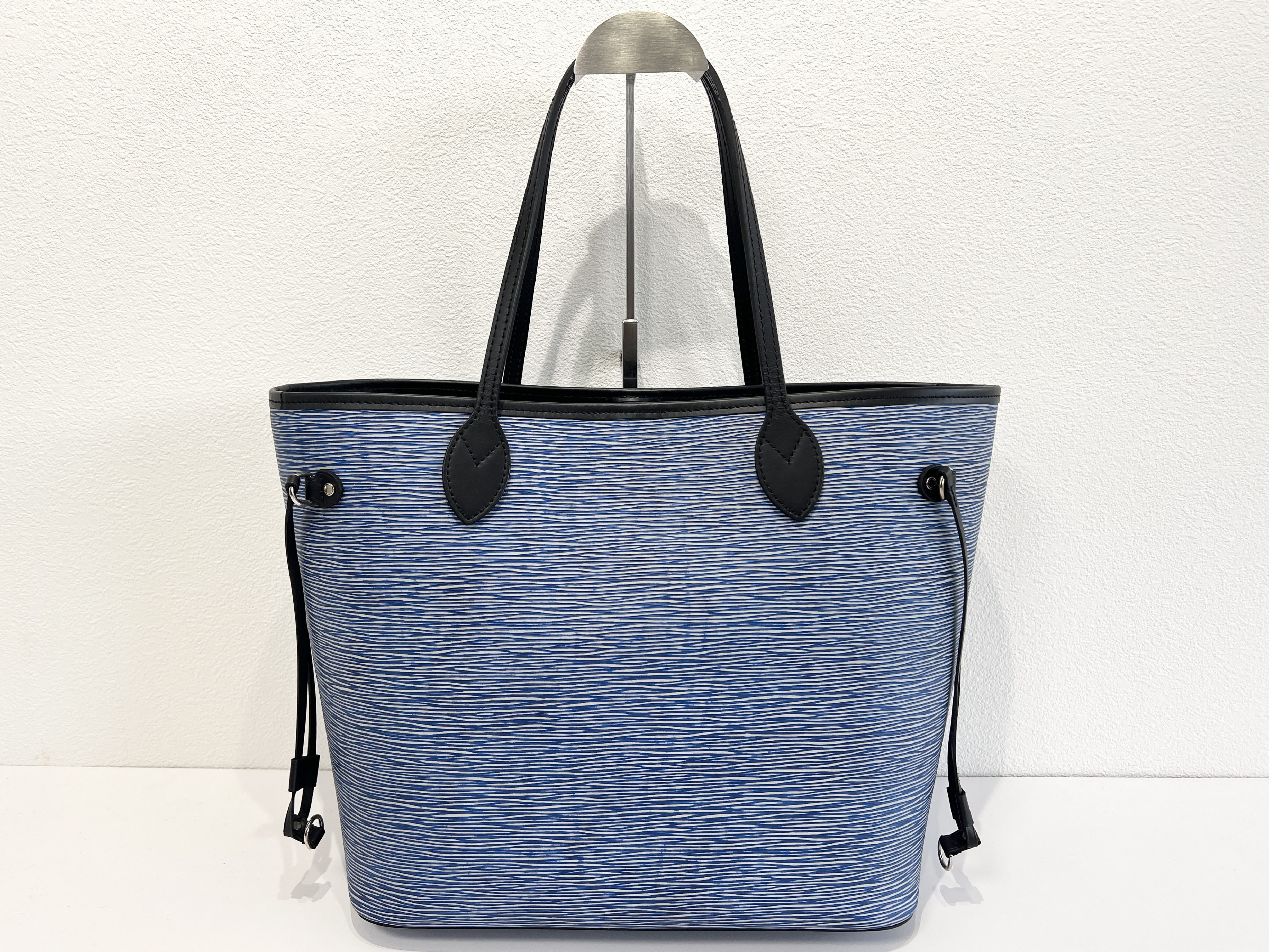 Epi Neverfull MM Leather Denim Blue Shoulder Bag Tote Bag — view 2