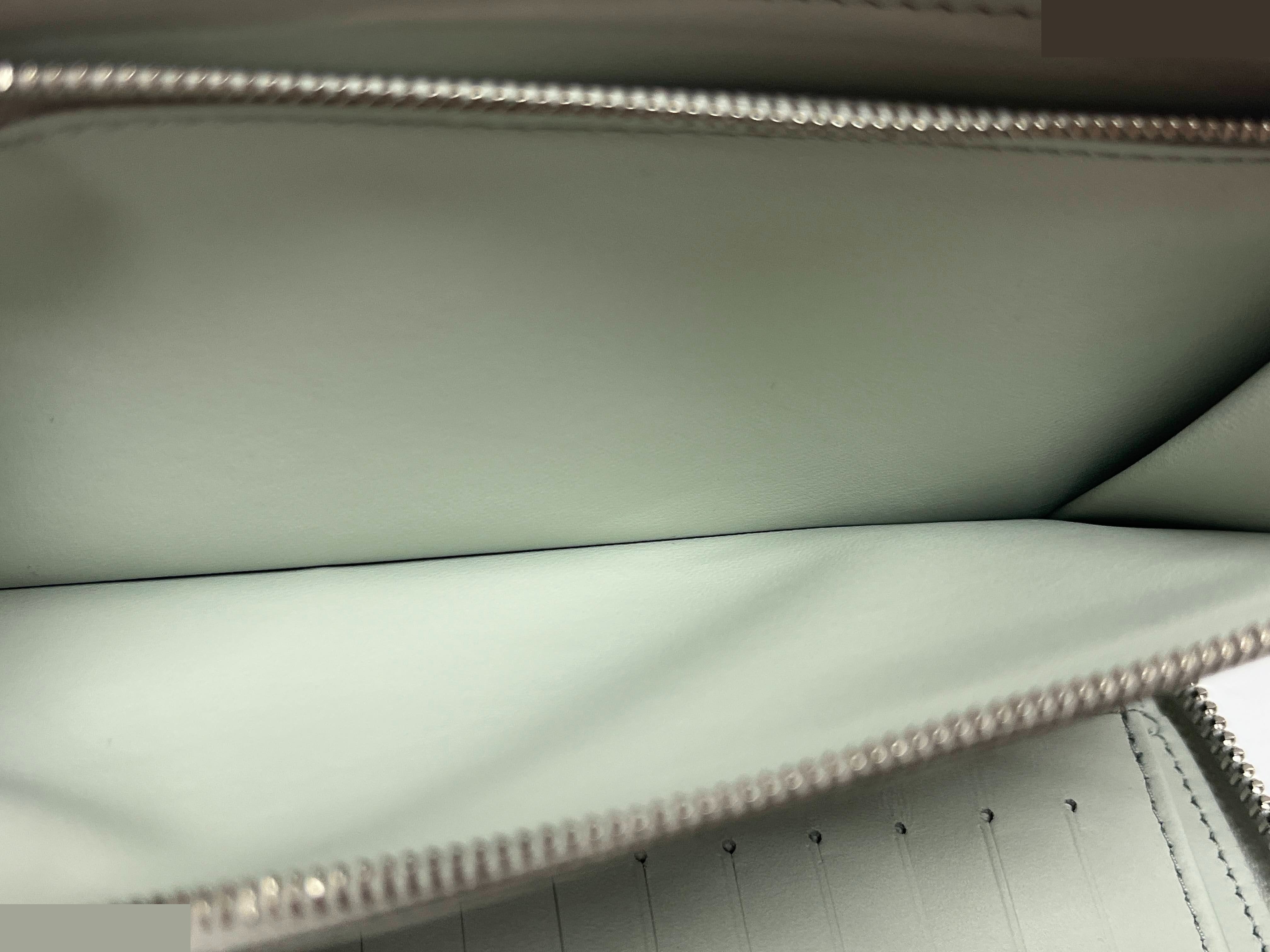 Taurillon leather — view 8