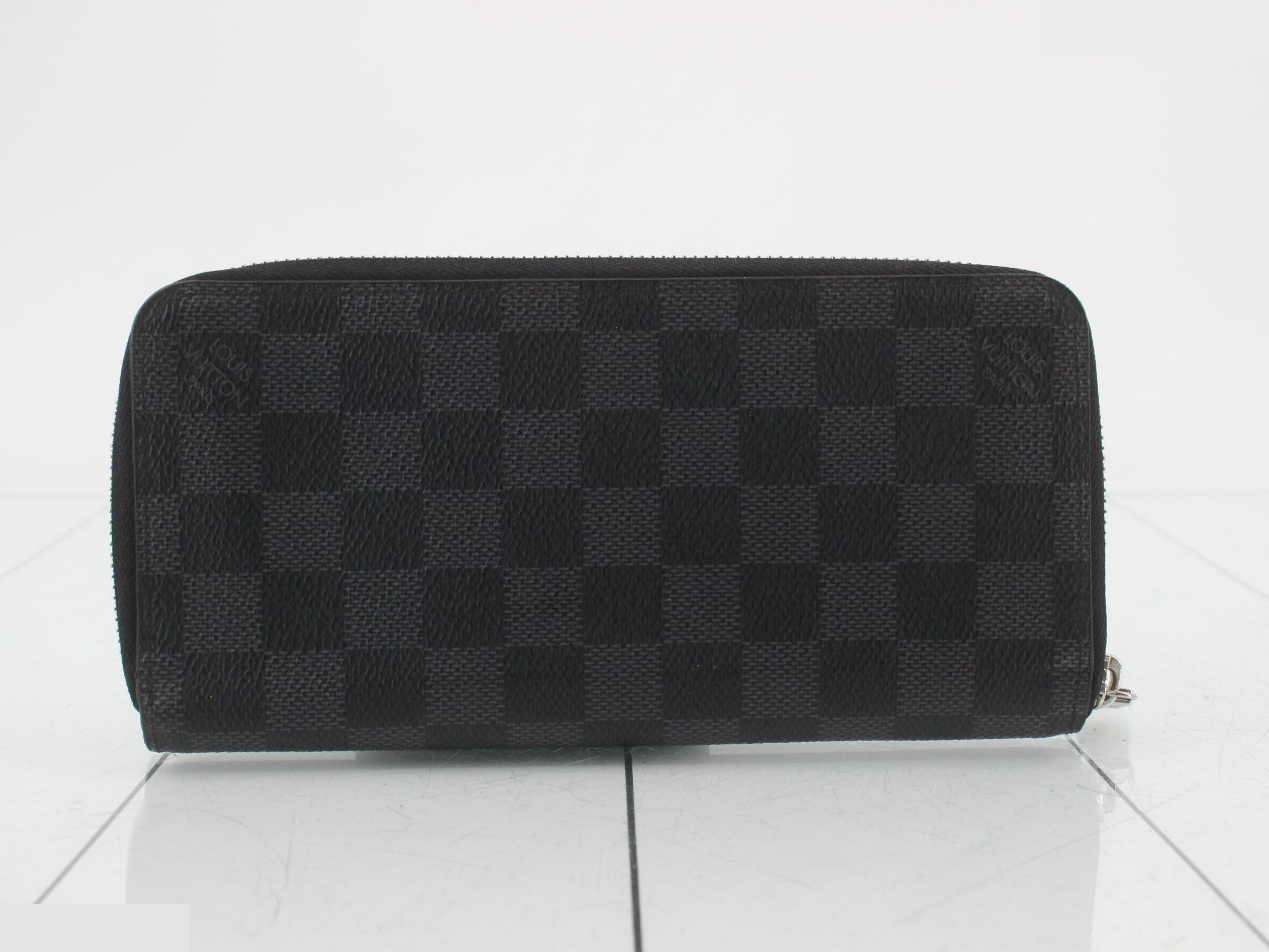 Zippy Wallet Vertical