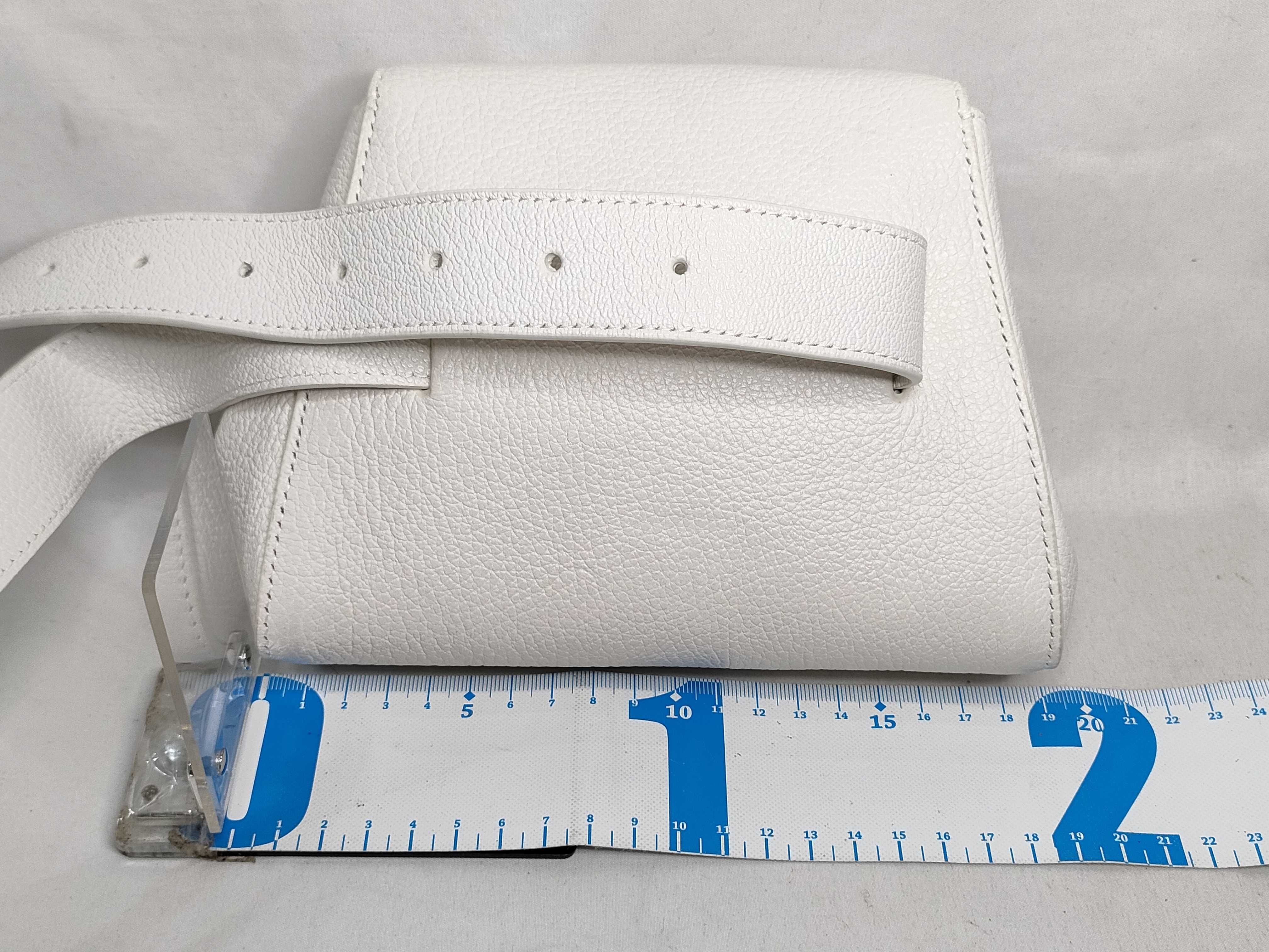 Geometric Belt Bag Shoulder Bag — view 2