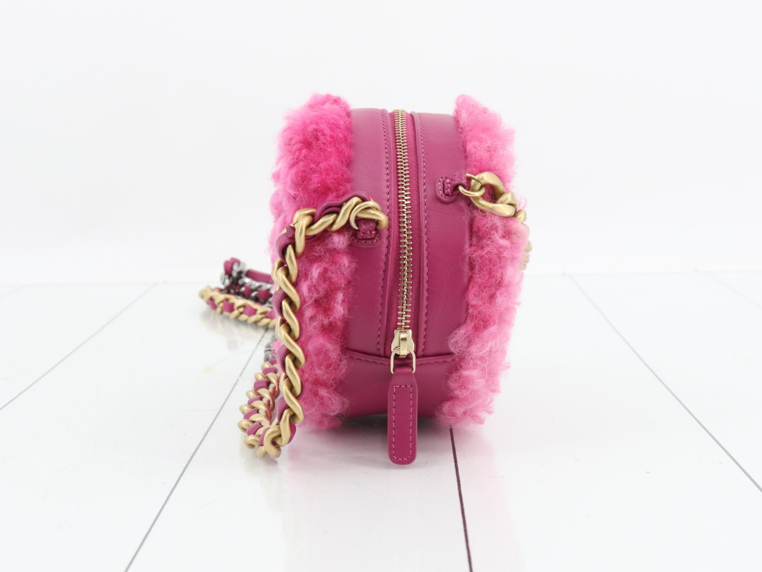 shoulder bag — view 4