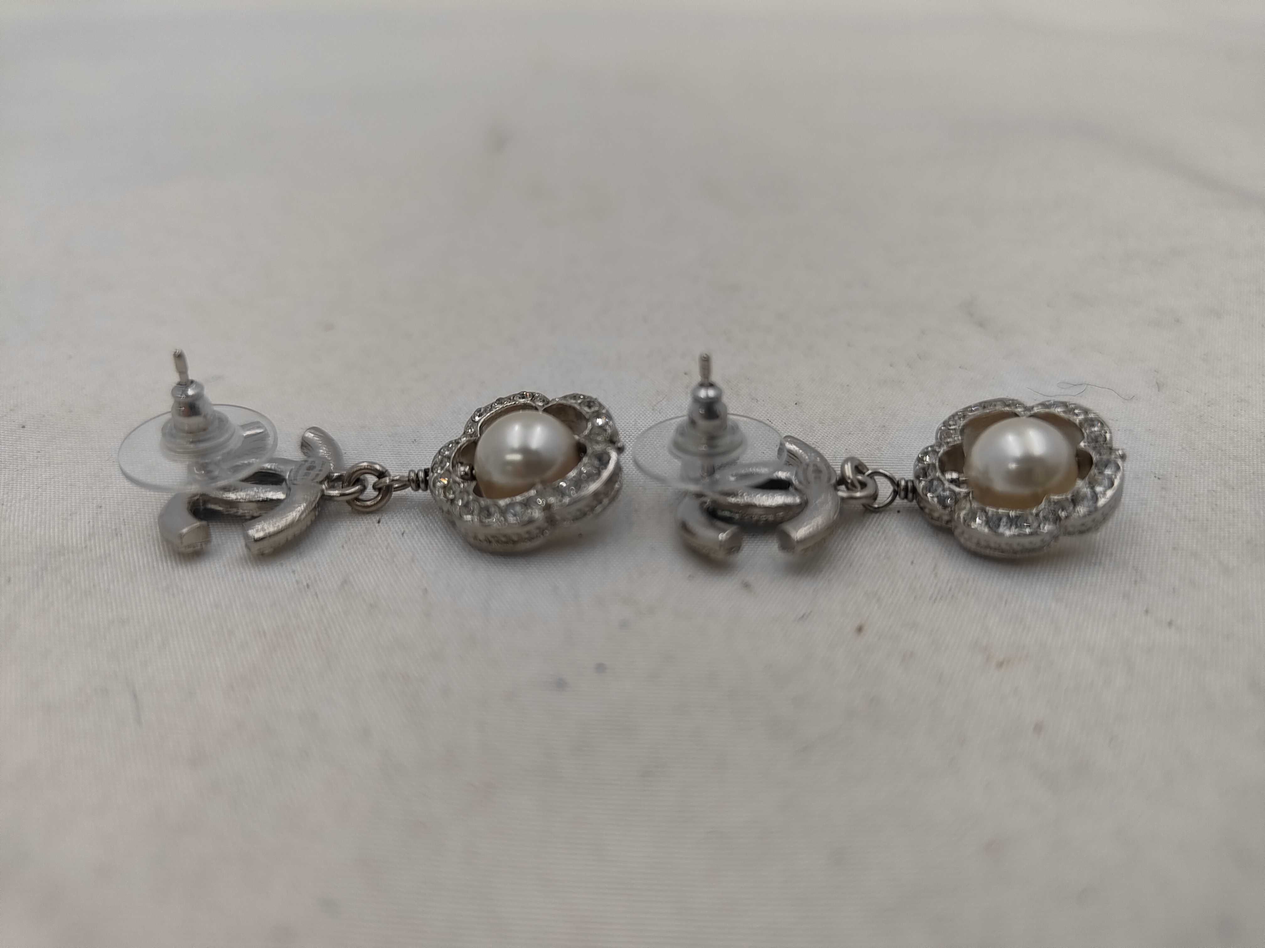 Swing Earrings, Rhinestone, Coco Mark, Camellia, Pearl, I20P Earrings — view 3