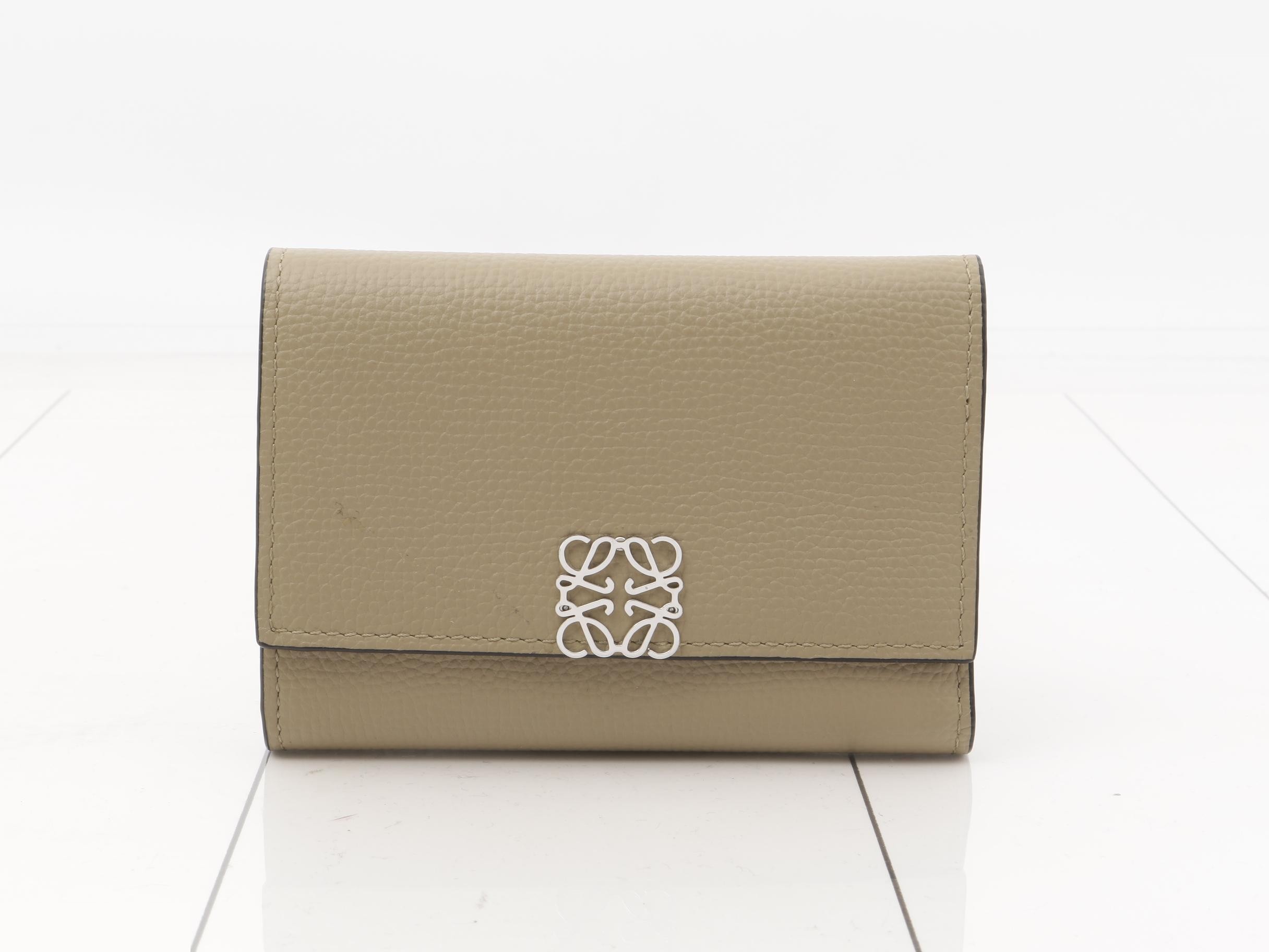 Anagram wallet