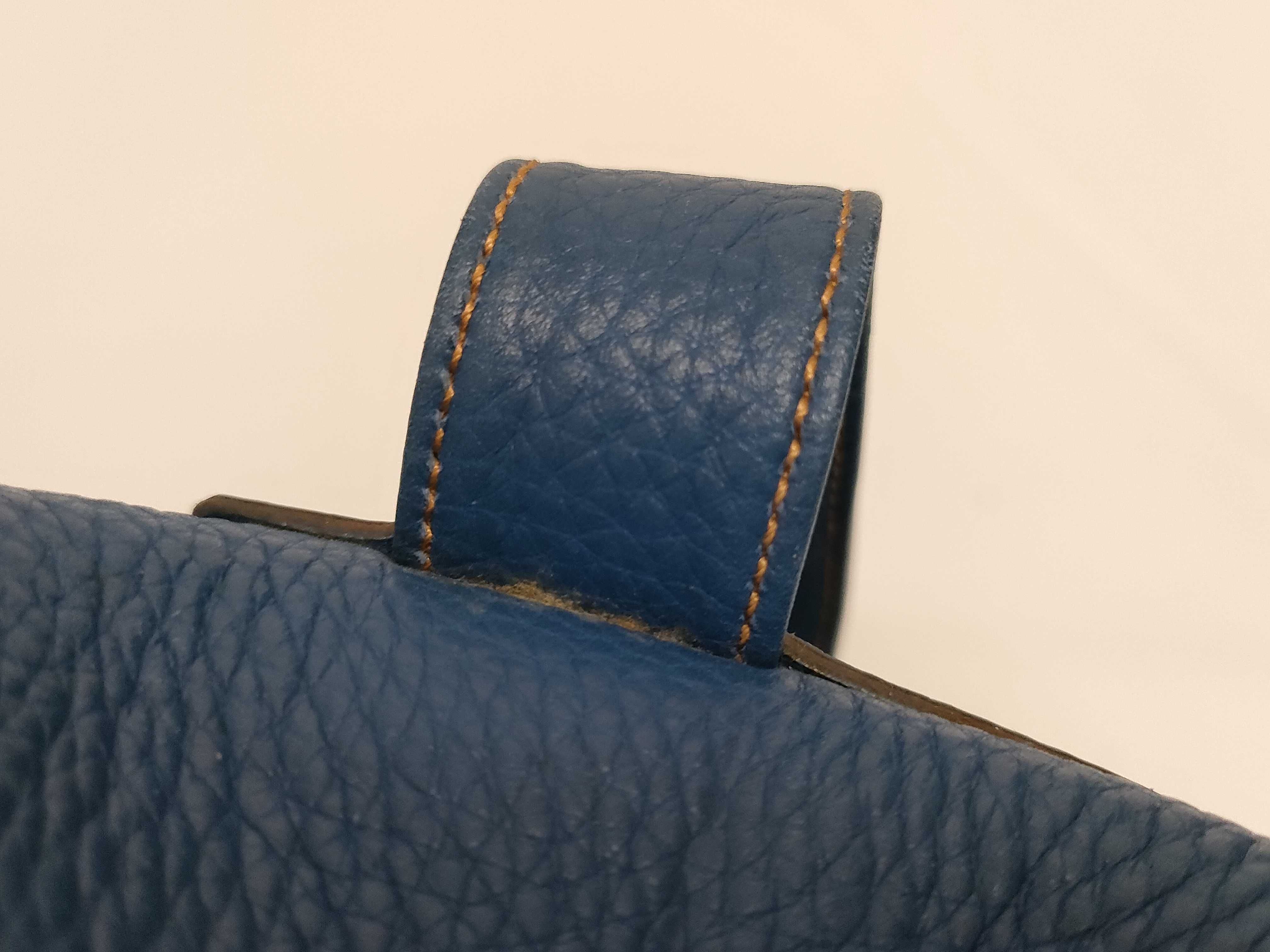 Interlocking Tote Bag Leather Tote Bag — view 7