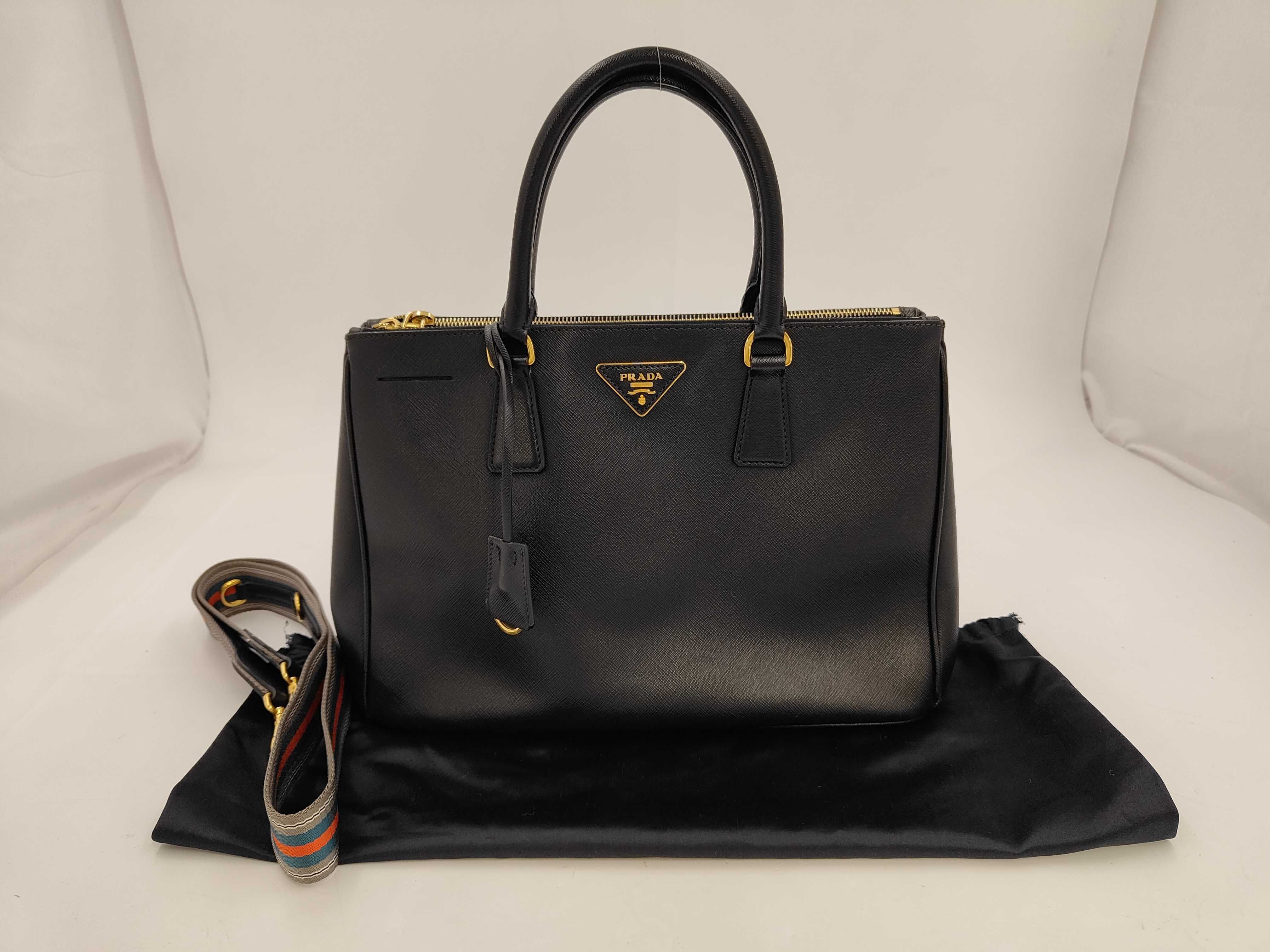 Saffiano Lux Tote Shoulder Bag Black BN2274 Tote Bag