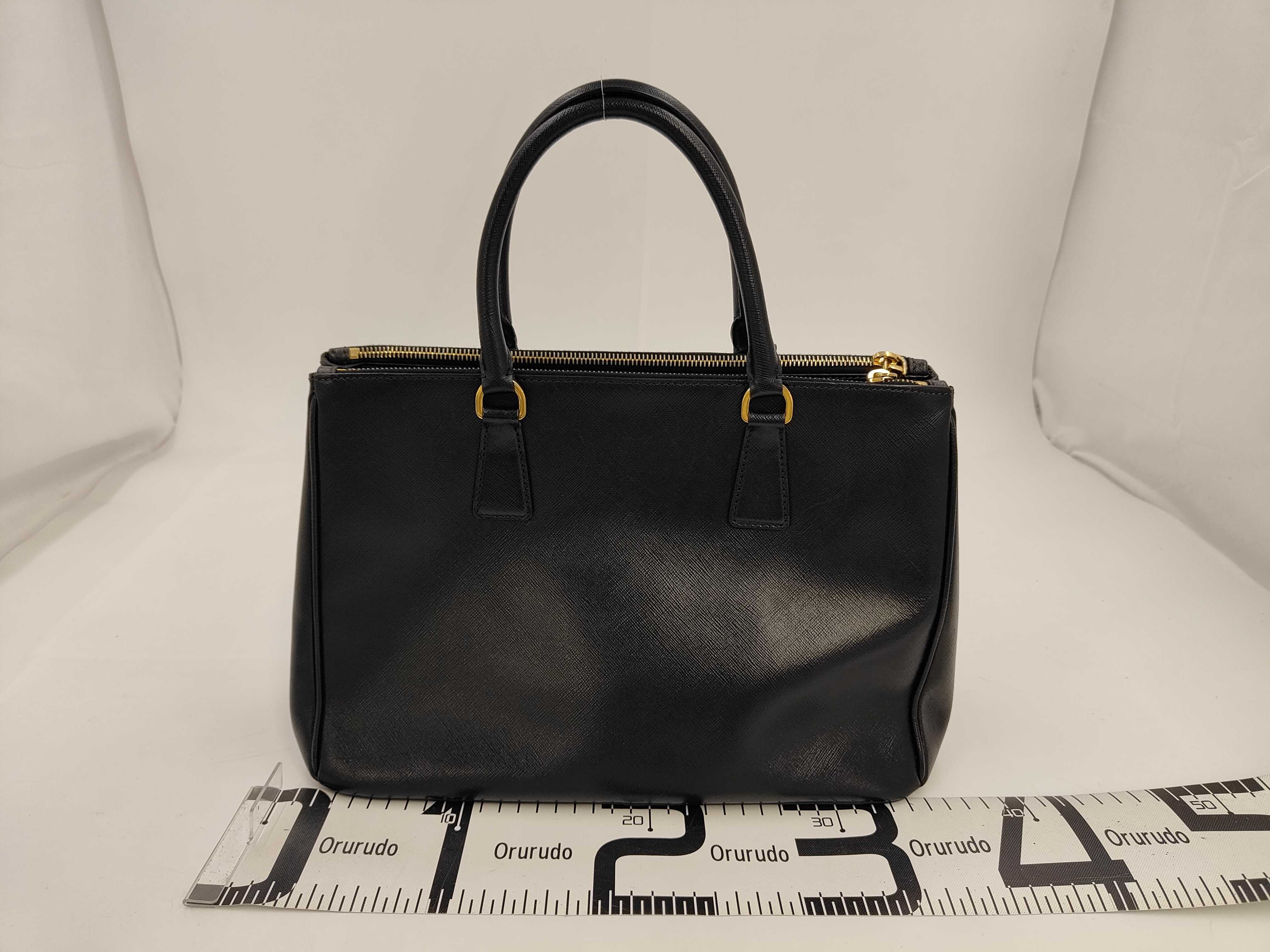Saffiano Lux Tote Shoulder Bag Black BN2274 Tote Bag — view 2