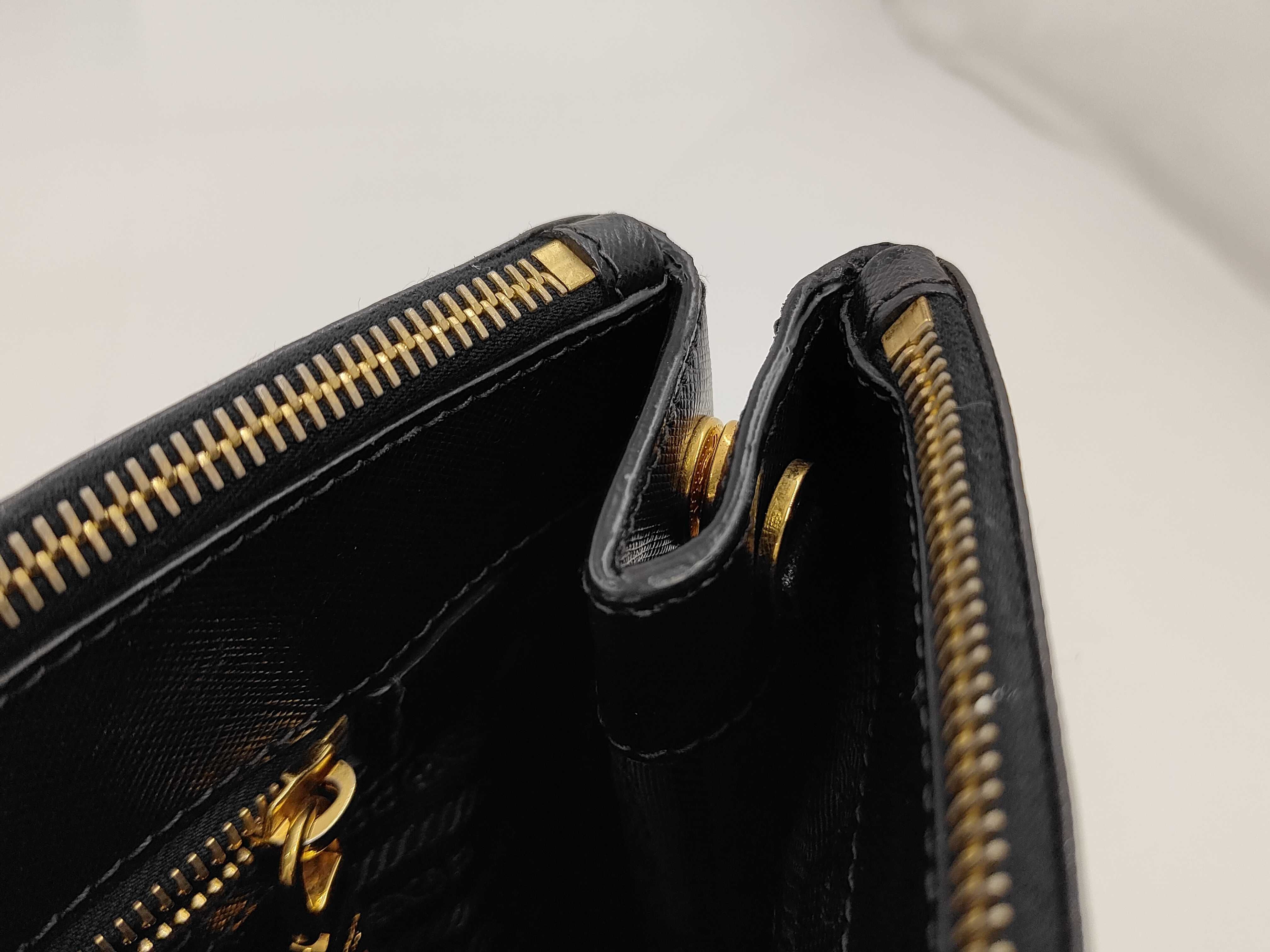 Saffiano Lux Tote Shoulder Bag Black BN2274 Tote Bag — view 10
