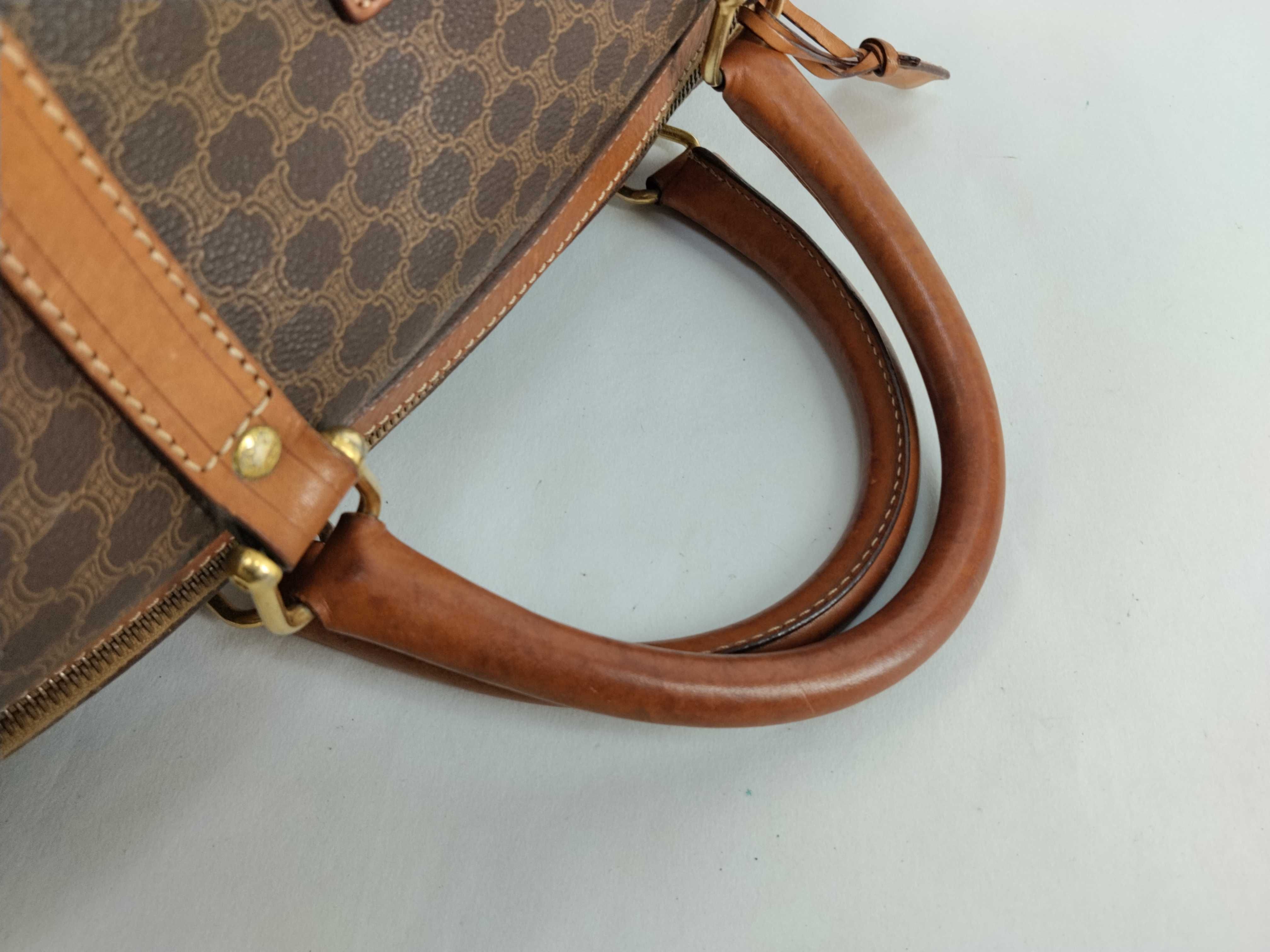 Boston bag with padlock — view 3