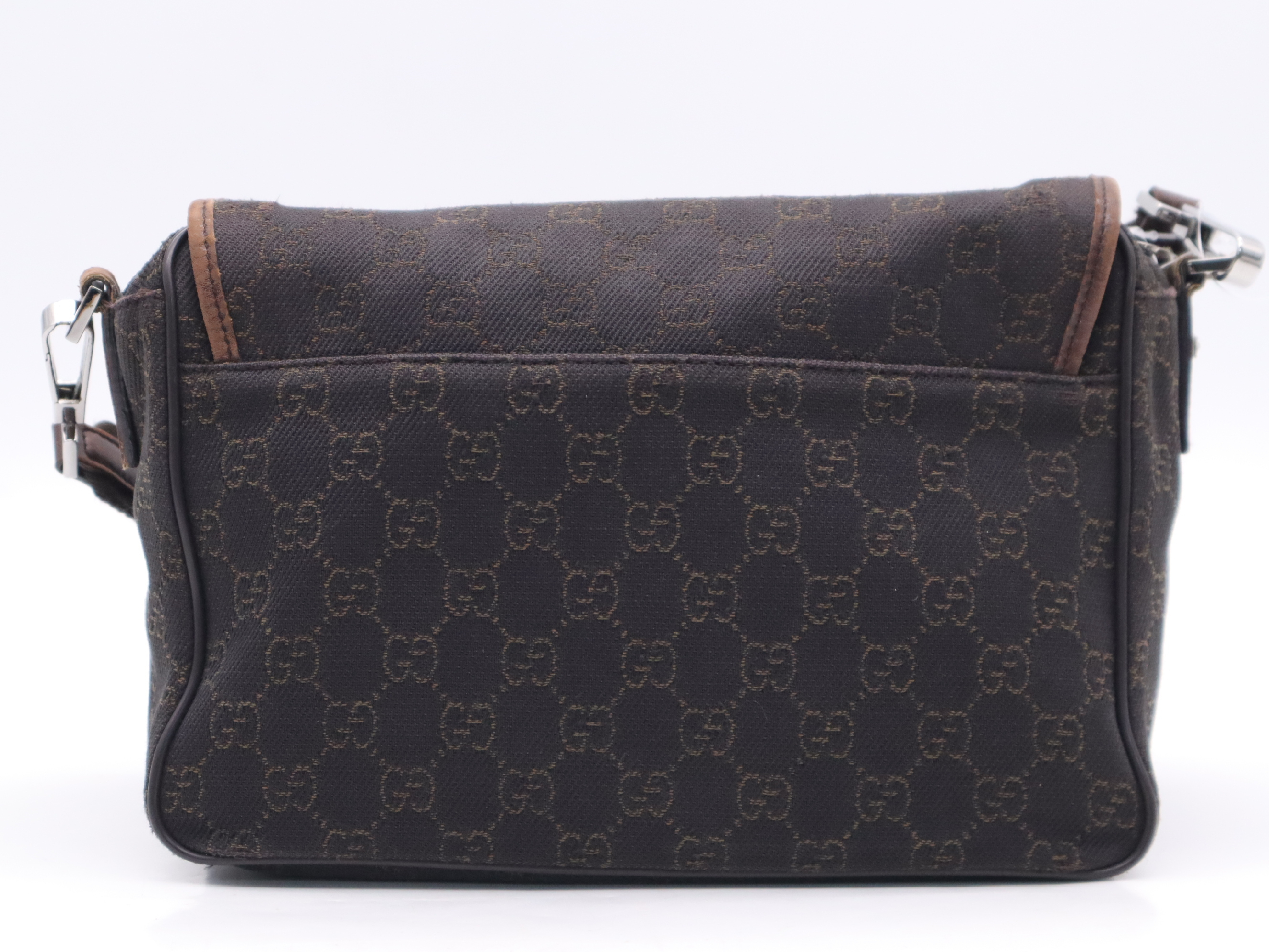 002122 GG Canvas Brown Silver Hardware Shoulder Bag — view 2