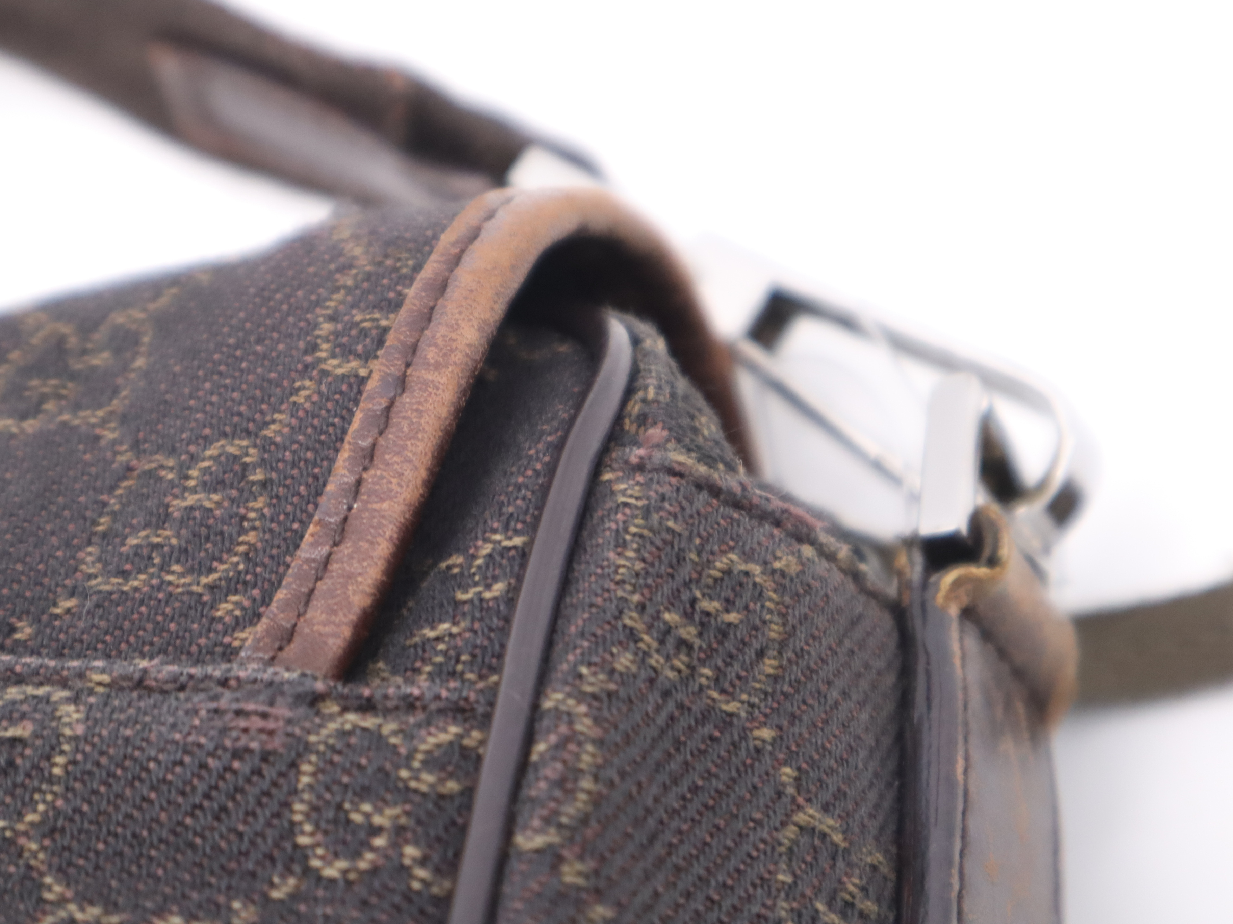 002122 GG Canvas Brown Silver Hardware Shoulder Bag — view 8