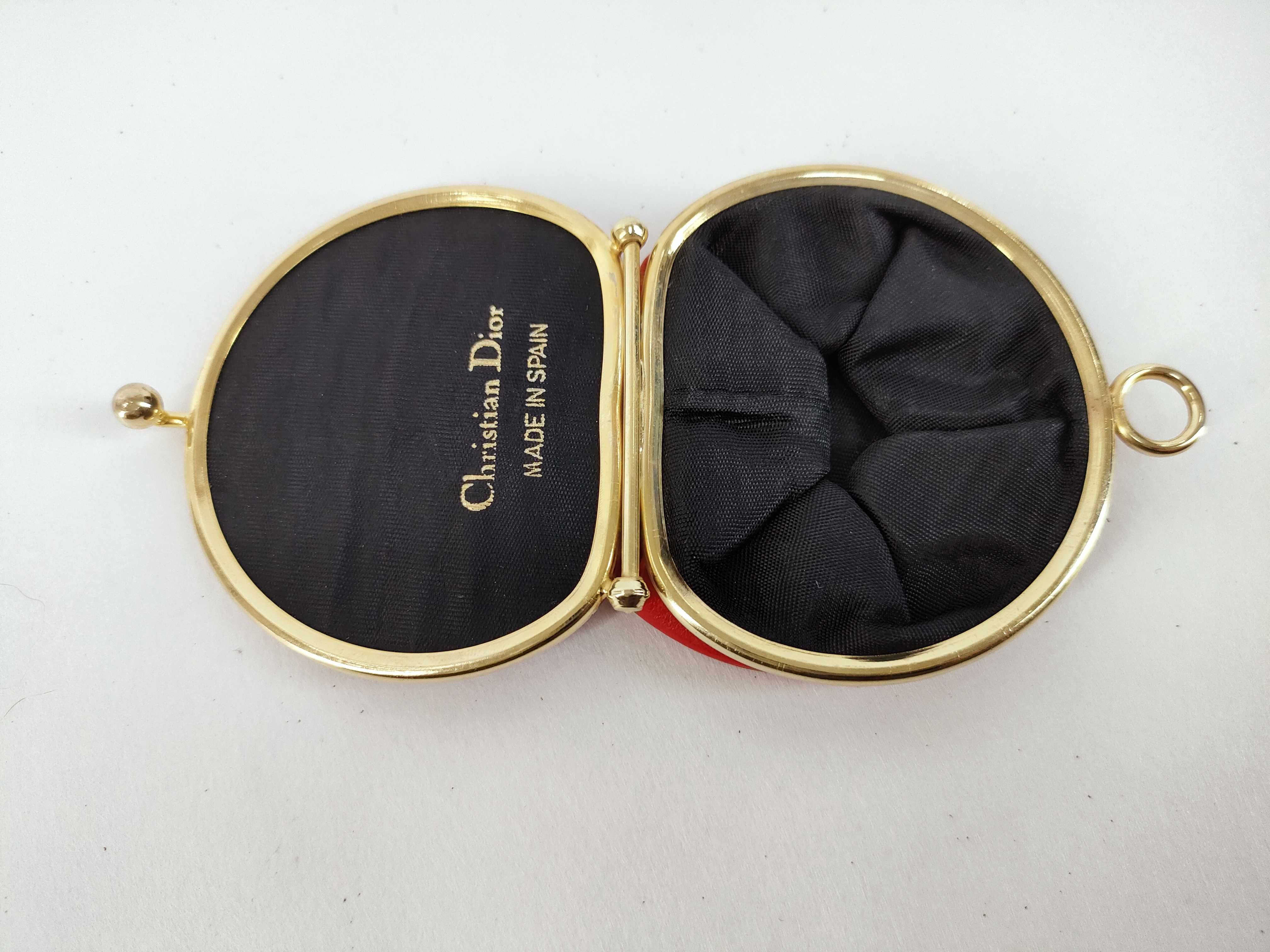 Christian coin case, red coin case — view 8