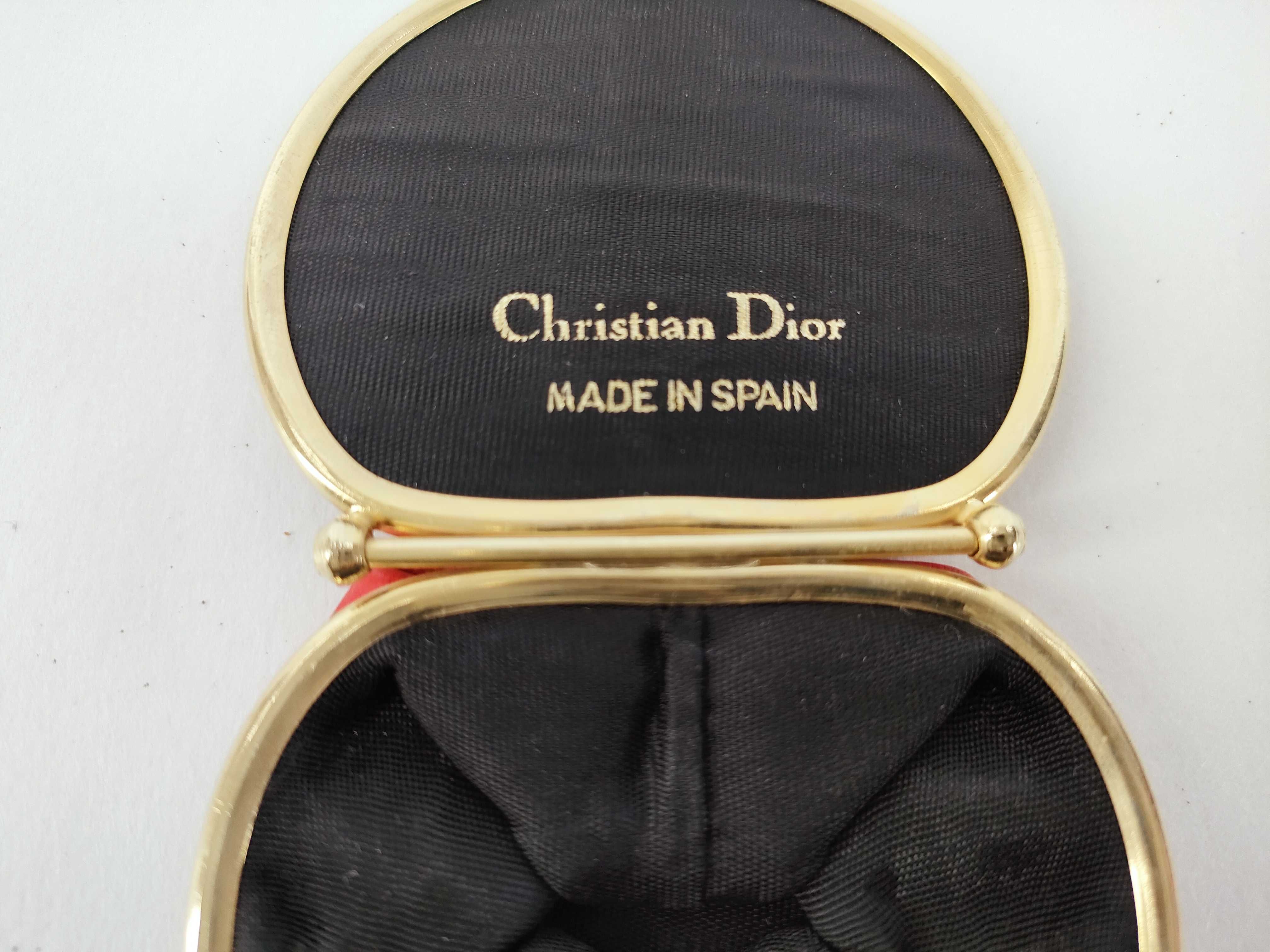 Christian coin case, red coin case — view 9
