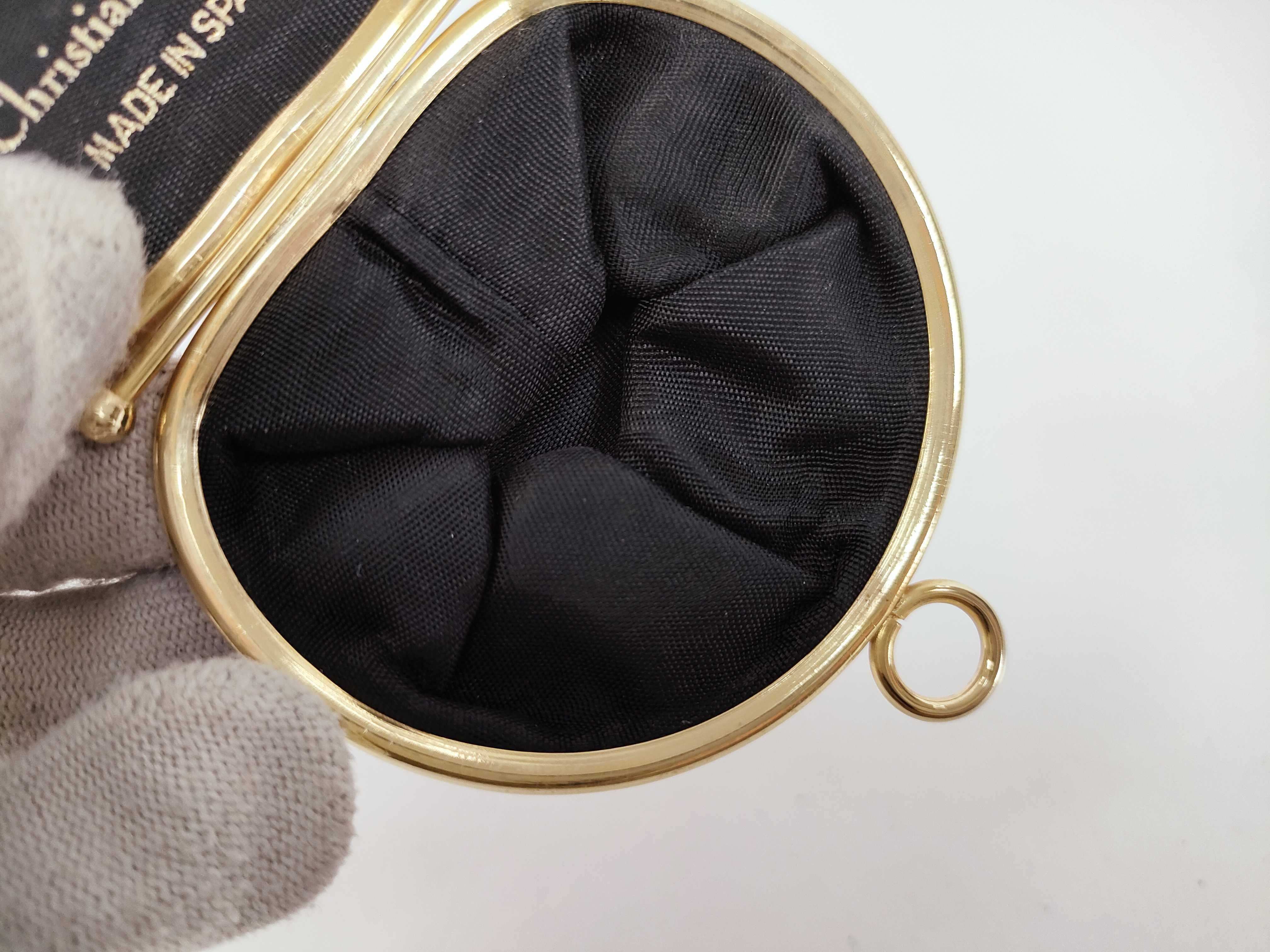 Christian coin case, red coin case — view 10