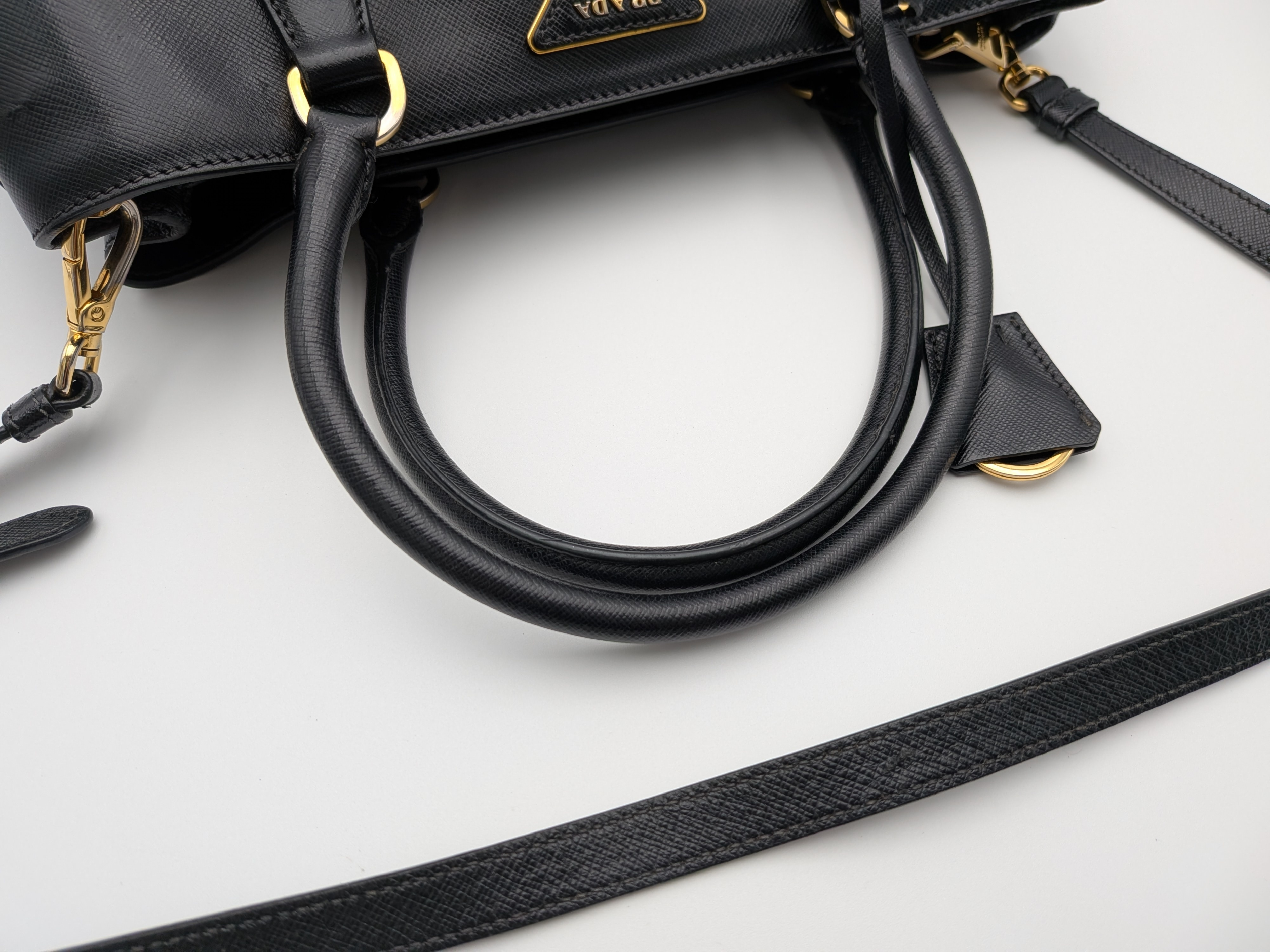Galleria Shoulder Bag, Saffiano Leather, with Guarantee Card. — view 7