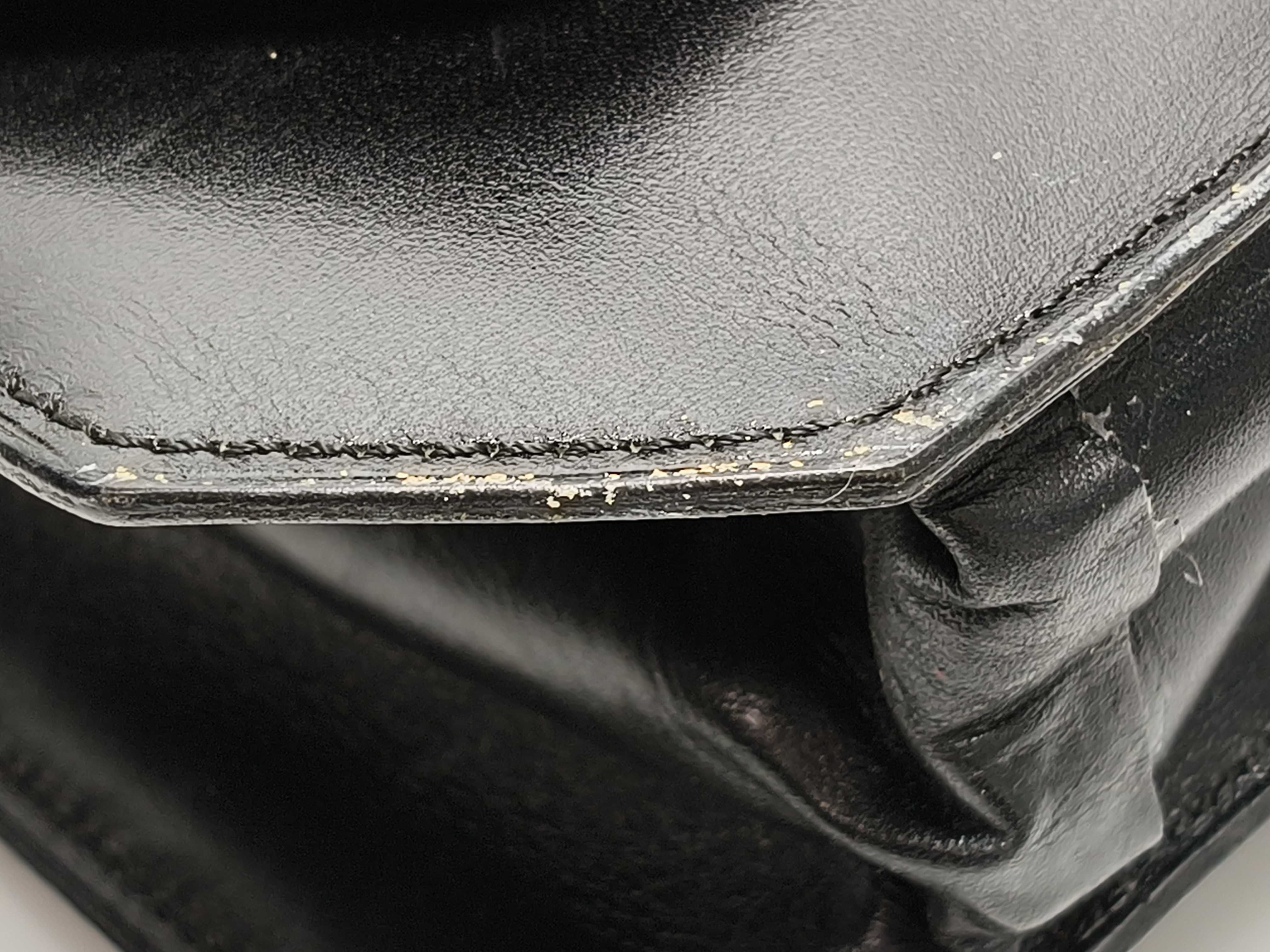 clutch bag — view 3