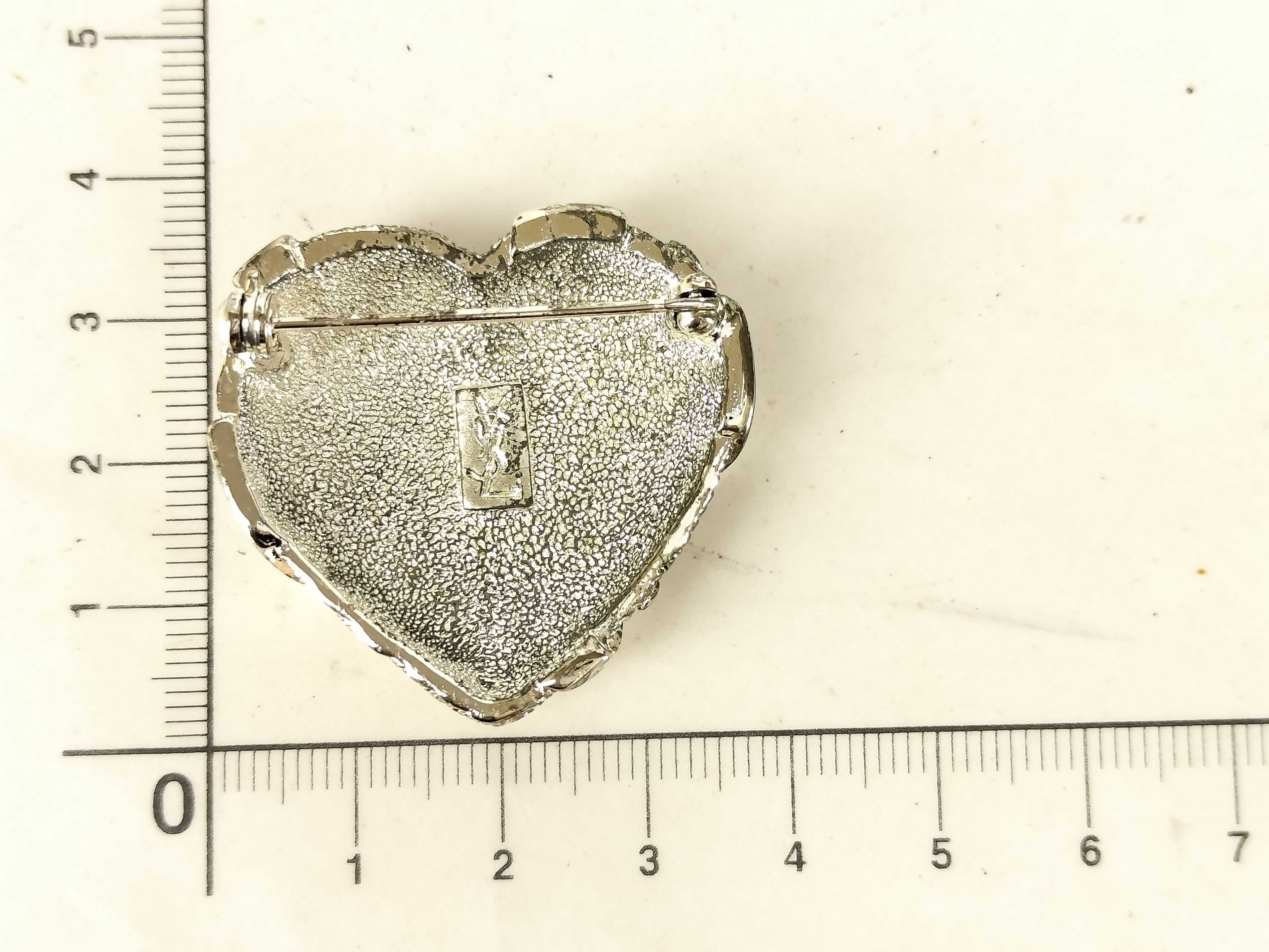 heart brooch — view 5