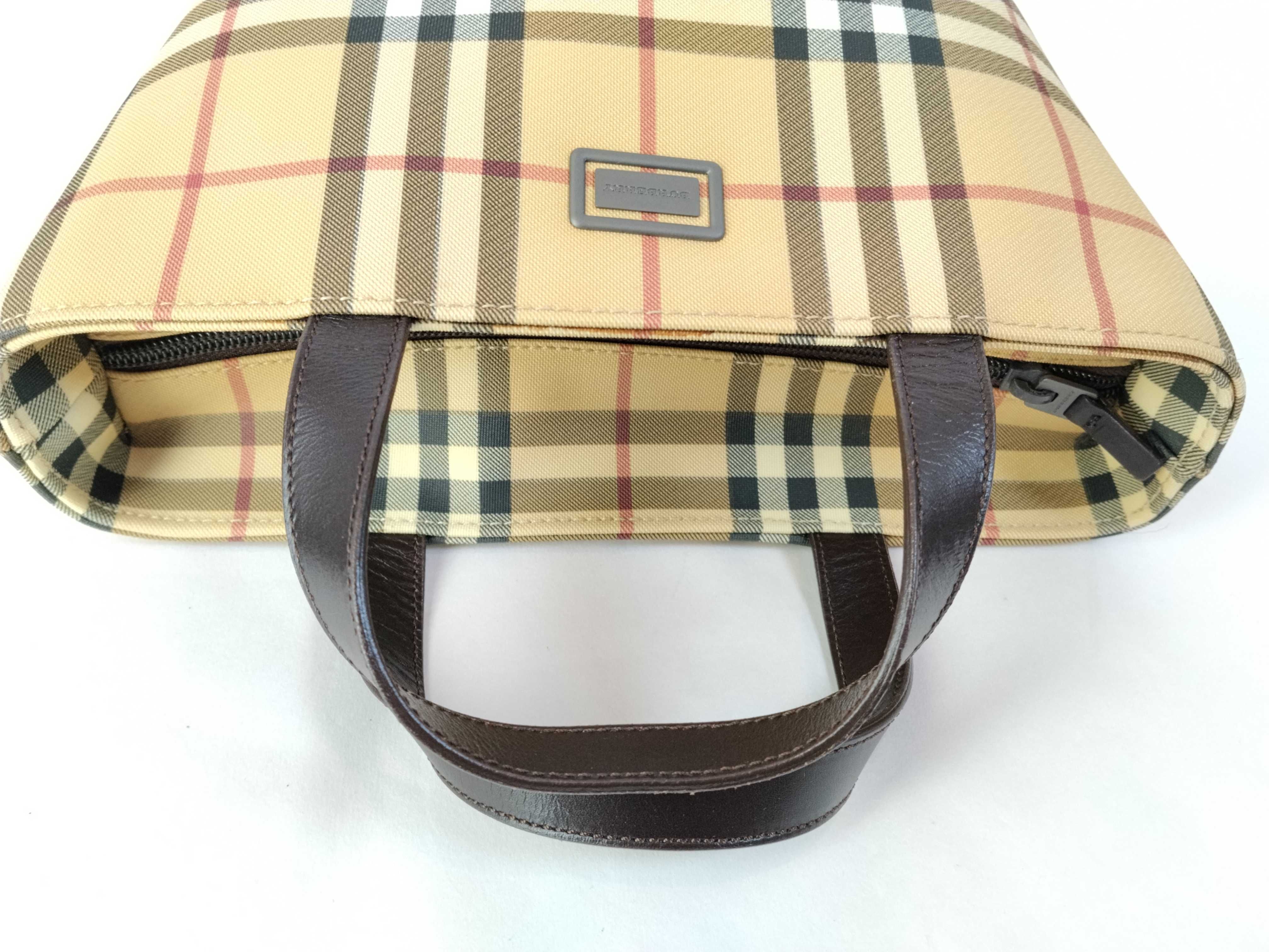 D. Nova Check Pattern Tote Bag — view 3