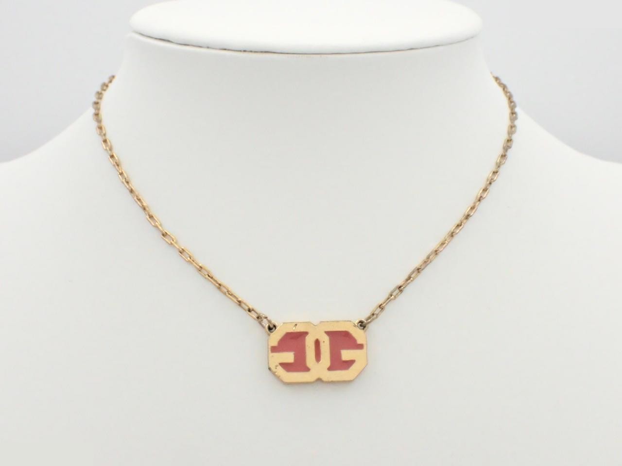 Necklace, made in 1977, chain approximately 38cm long. — view 3