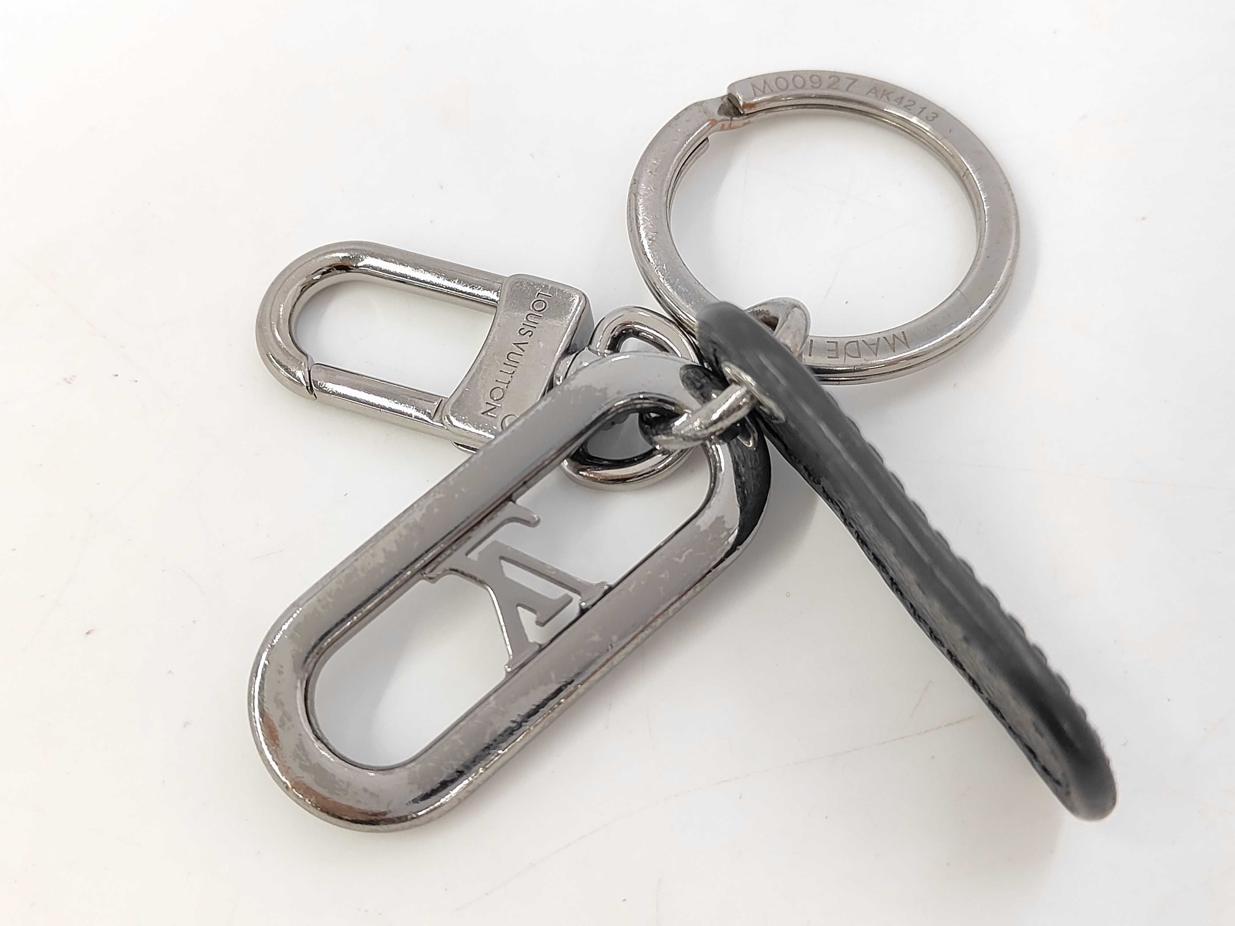 Eclipse Keychain - LV Signature Chain M00927 — view 7