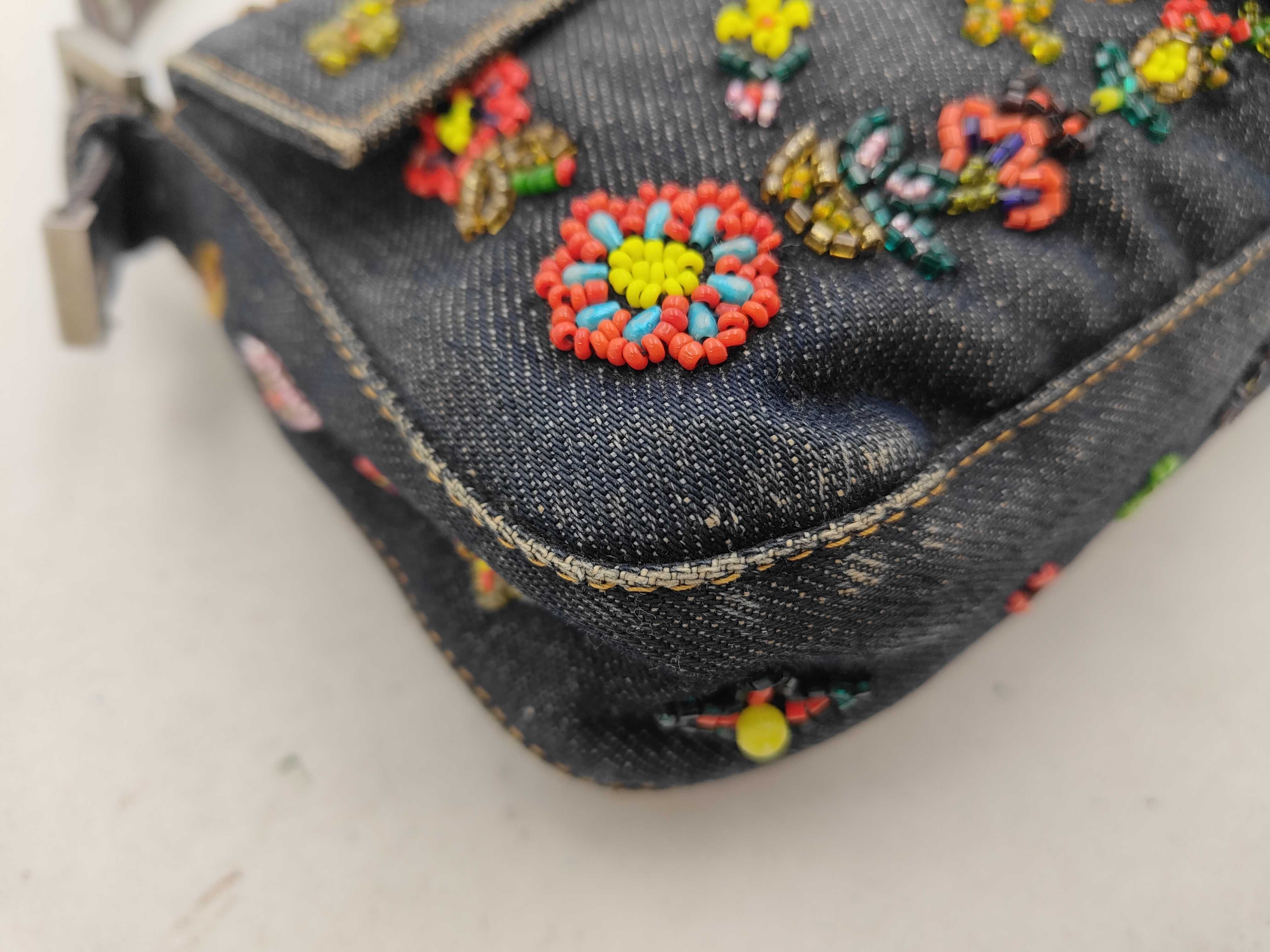 Mamma Bucket Sequin Flower Embroidery Denim Shoulder Bag — view 6