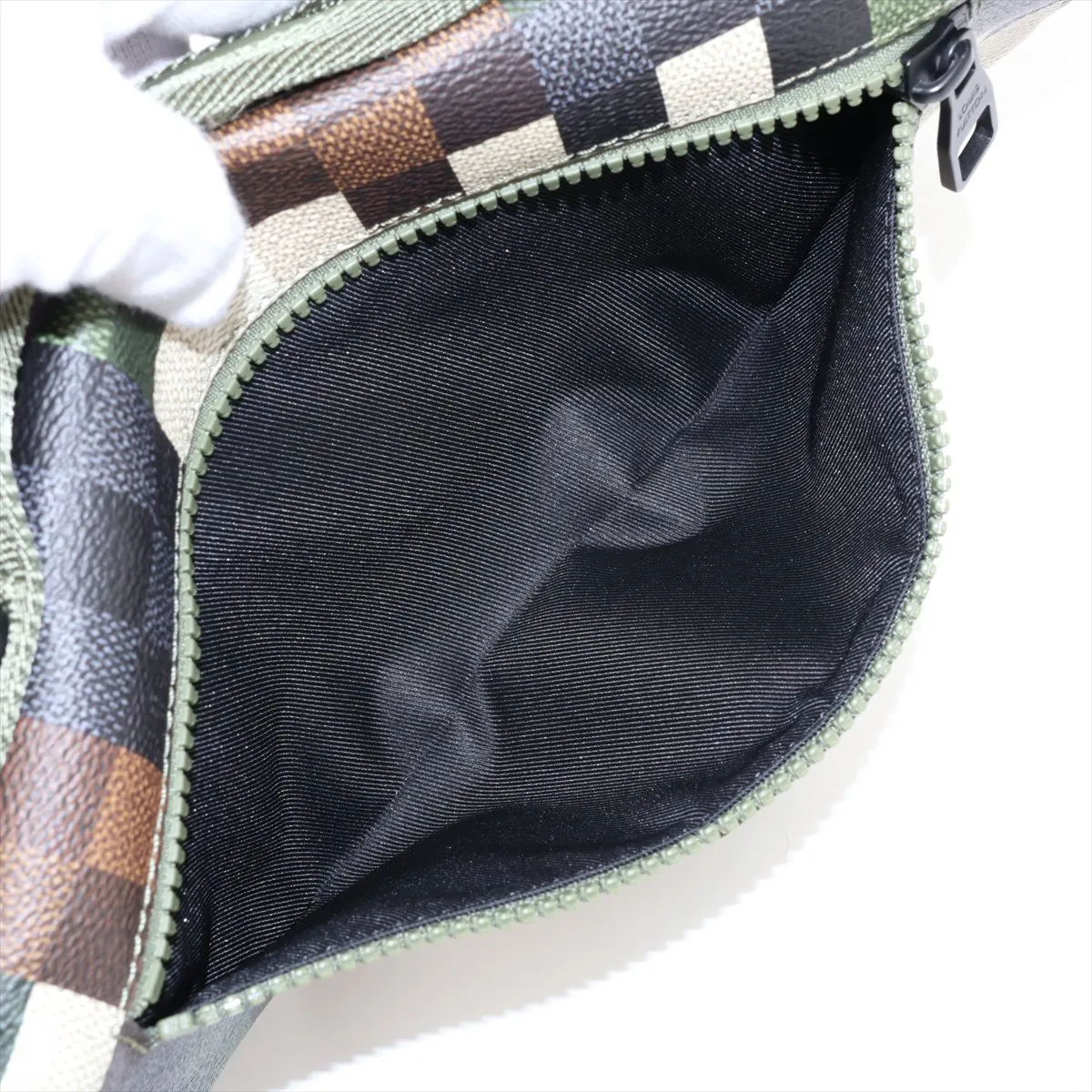Damouflage Canvas Motion Bum Bag M24446 Green (RFID detected) — view 11