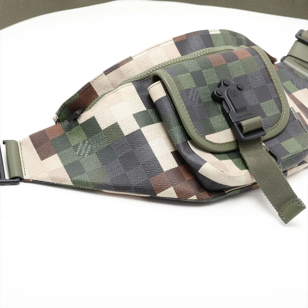 Damouflage Canvas Motion Bum Bag M24446 Green (RFID detected) — view 4