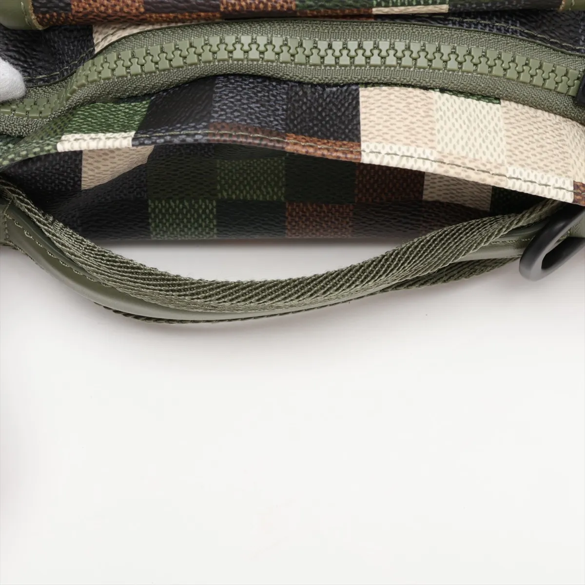 Damouflage Canvas Motion Bum Bag M24446 Green (RFID detected) — view 5