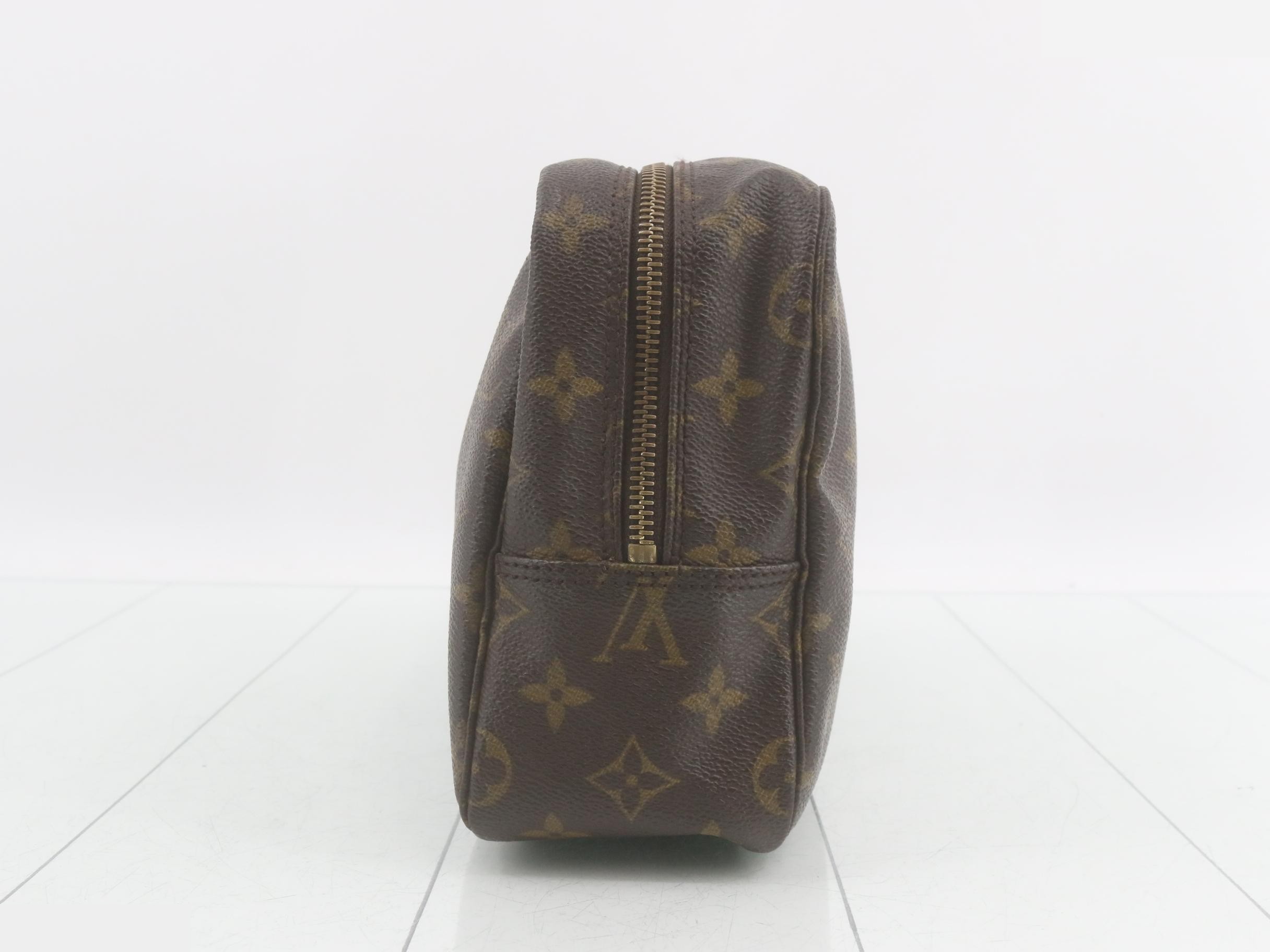 M47522 Monogram Trousse Toilette 28 — view 3